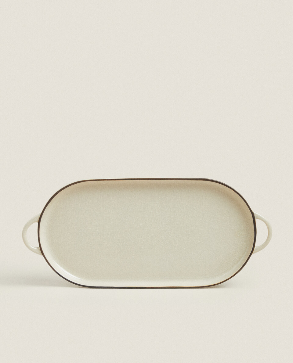 STONEWARE SERVING DISH WITH CONTRAST RIM