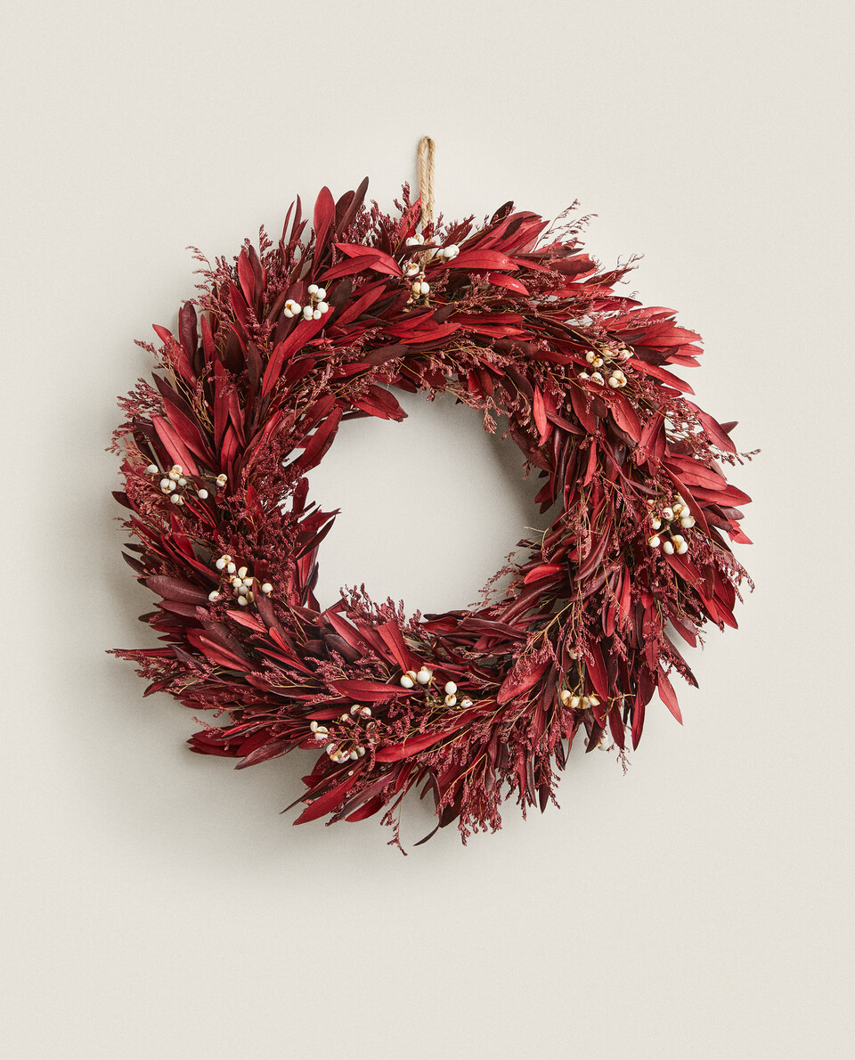 DECORATIVE CHRISTMAS WREATH WITH DRY FLOWERS