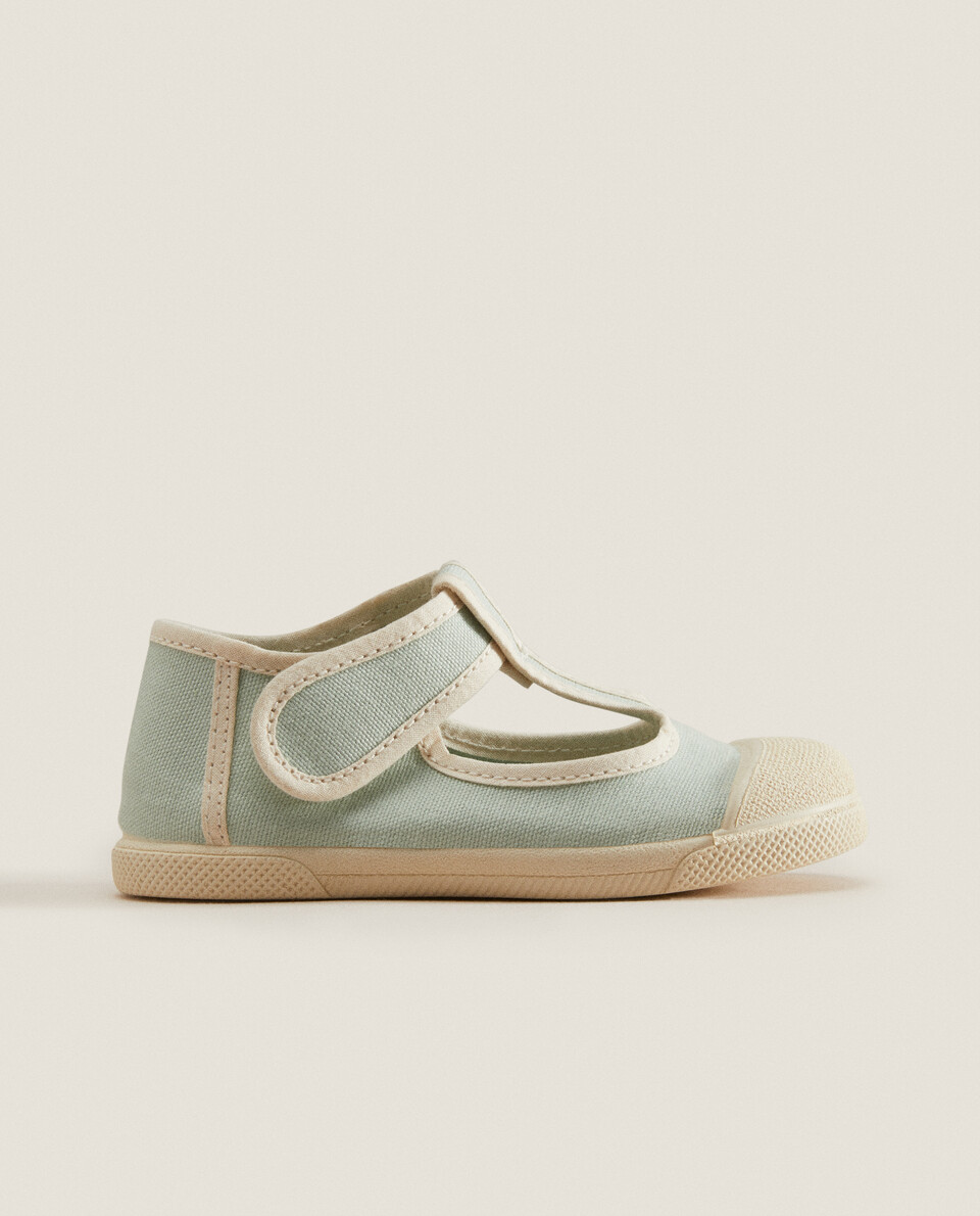 SANDAL-STYLE TRAINERS IN CONTRAST FABRIC
