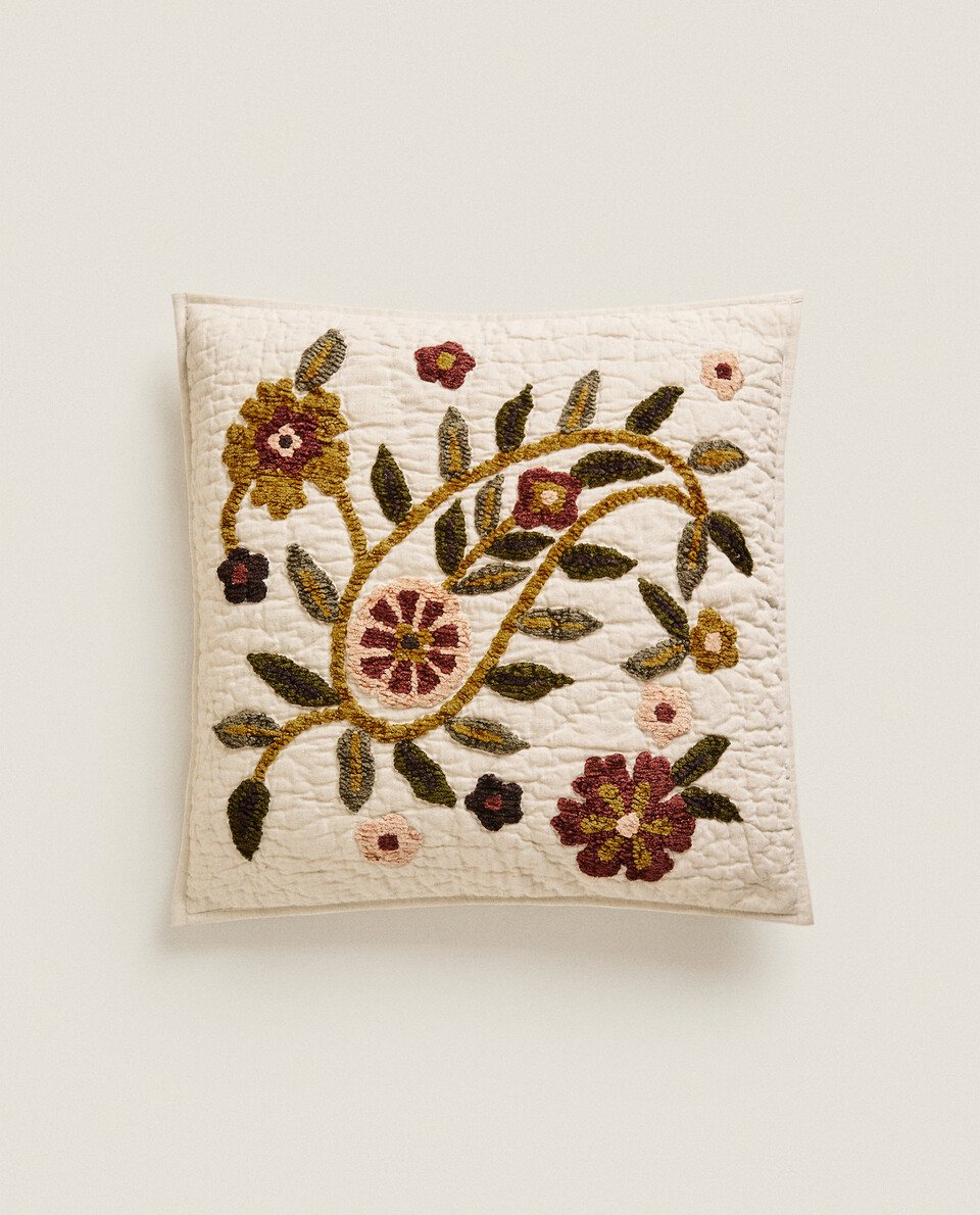 FUNDA DE COJÍN BORDADO FLORAL