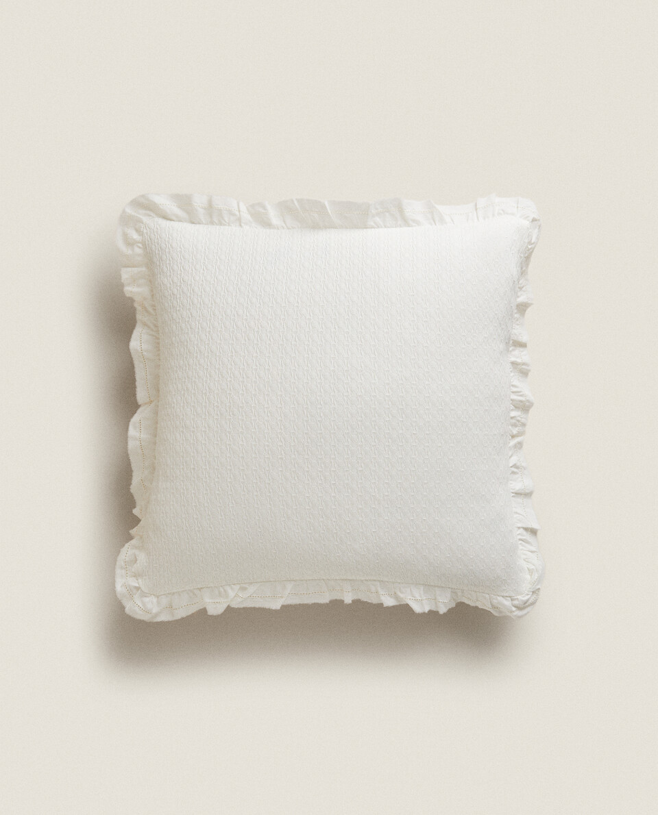 LINES CUSHION COVER