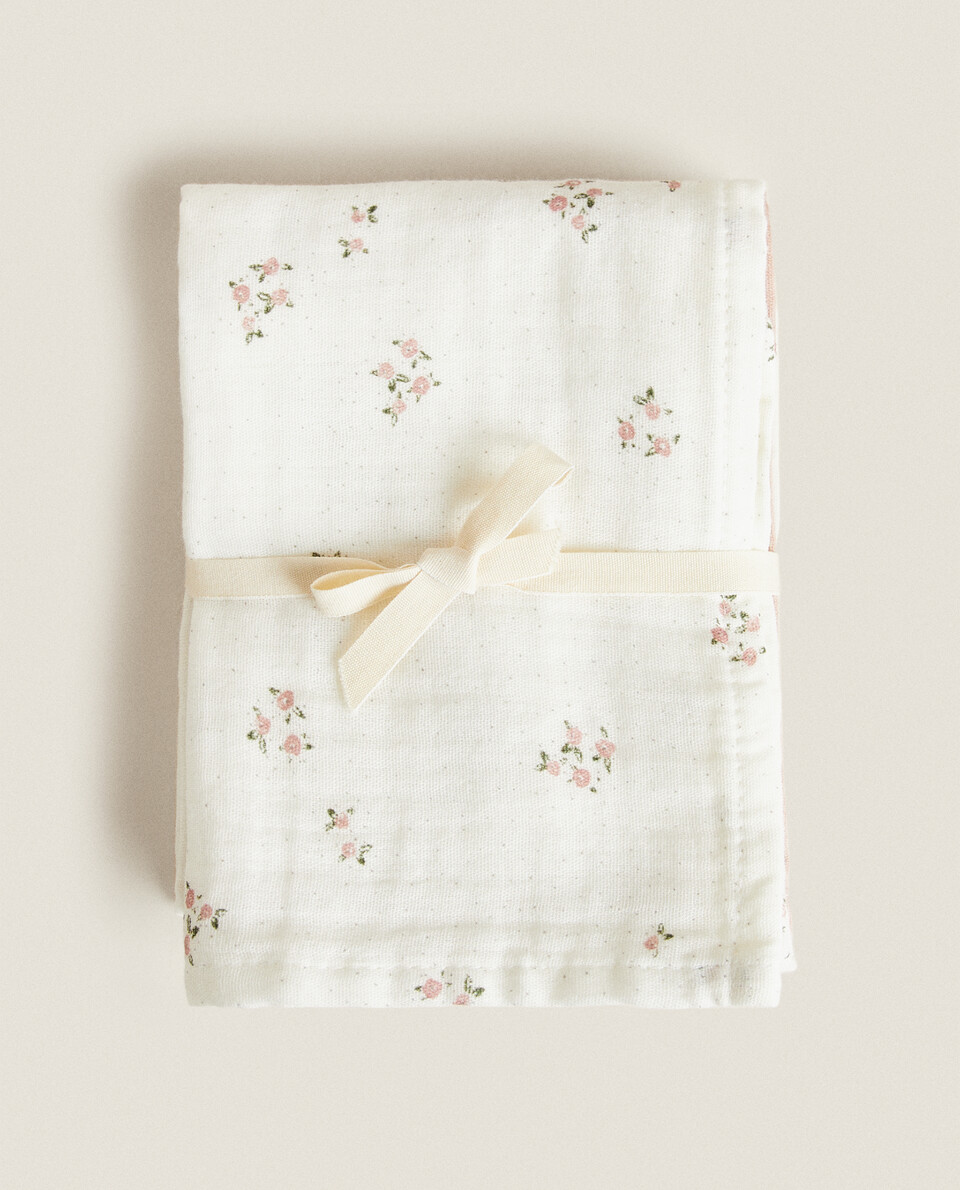 أغطية موسلين بطبعة أزهار (طقم من 3 قطع)