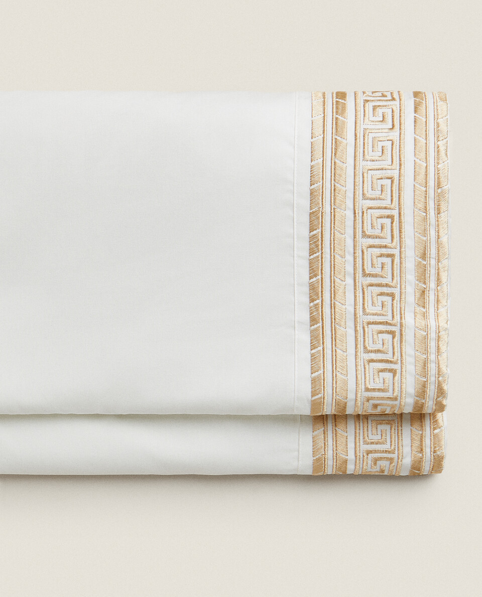 DRAP DE DESSUS BRODERIE