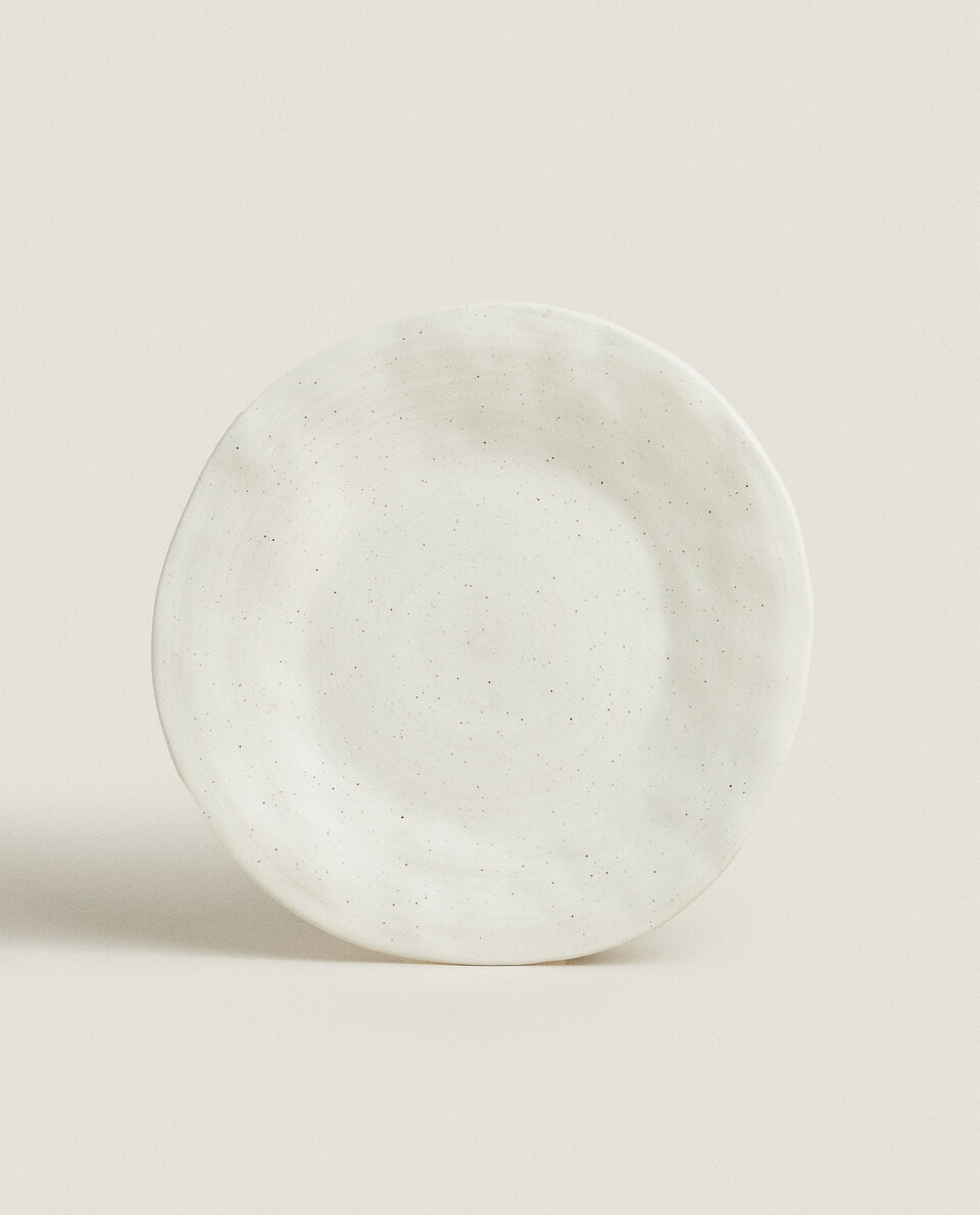 NATURAL-SHAPED DINNER PLATE