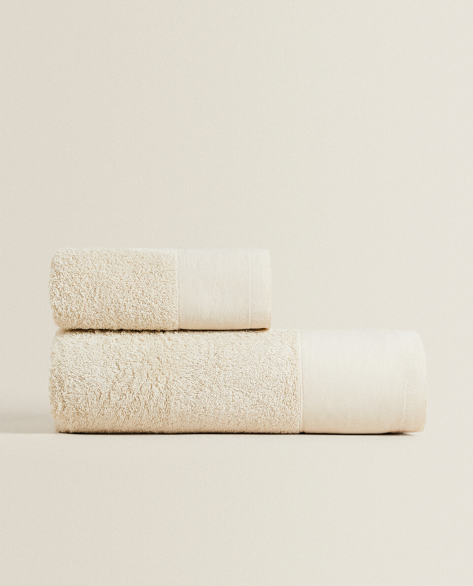 TOWEL WITH LINEN BORDER