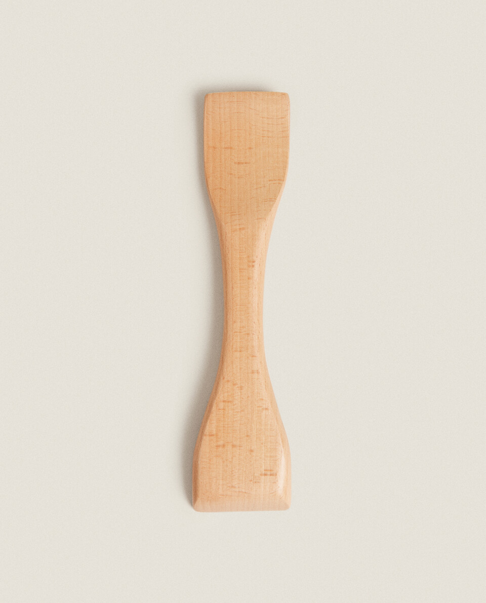 LARGE BEECH CLAY SHAPER