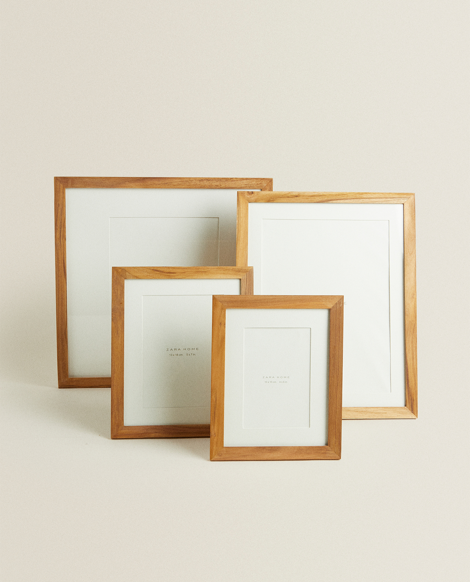 WOODEN FRAME WITH PASSE-PARTOUT
