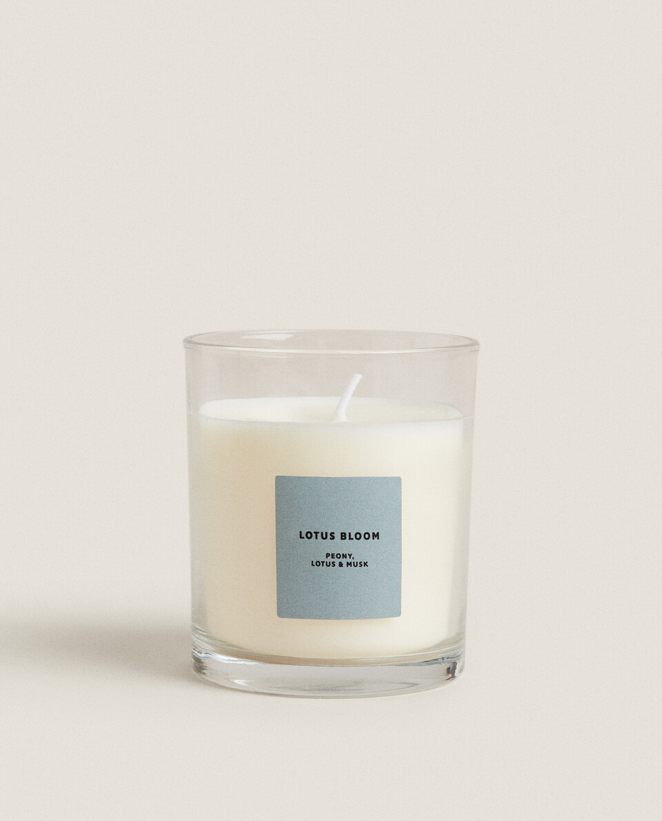 (300 G) LOTUS BLOOM SCENTED CANDLE