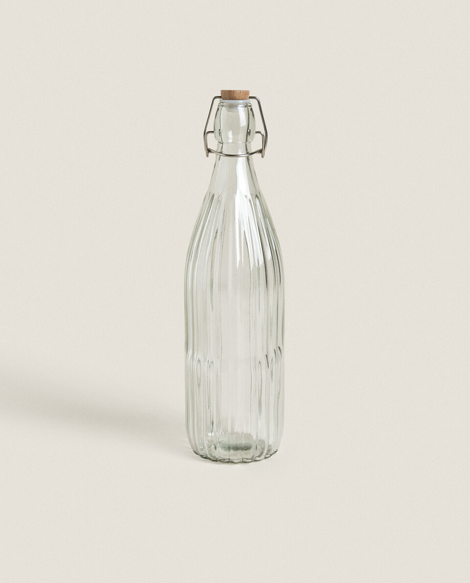 GLASS AND ACACIA WOOD BOTTLE