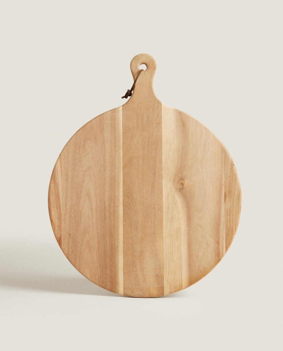 ACACIA WOOD ROUND CUTTING BOARD