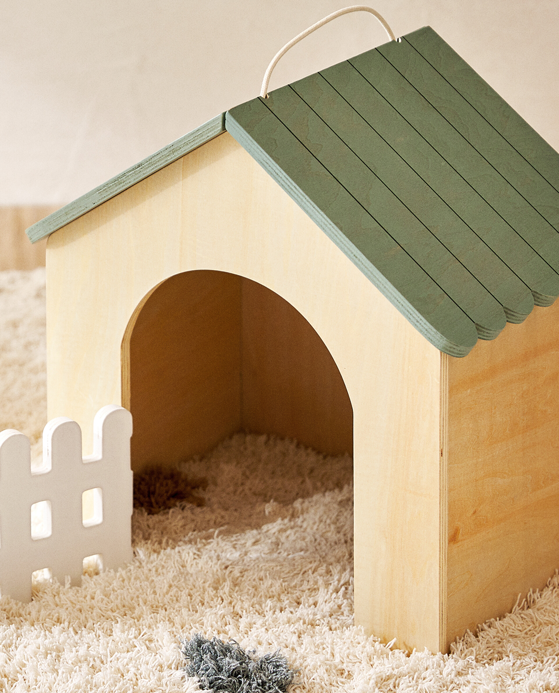 toy dog house