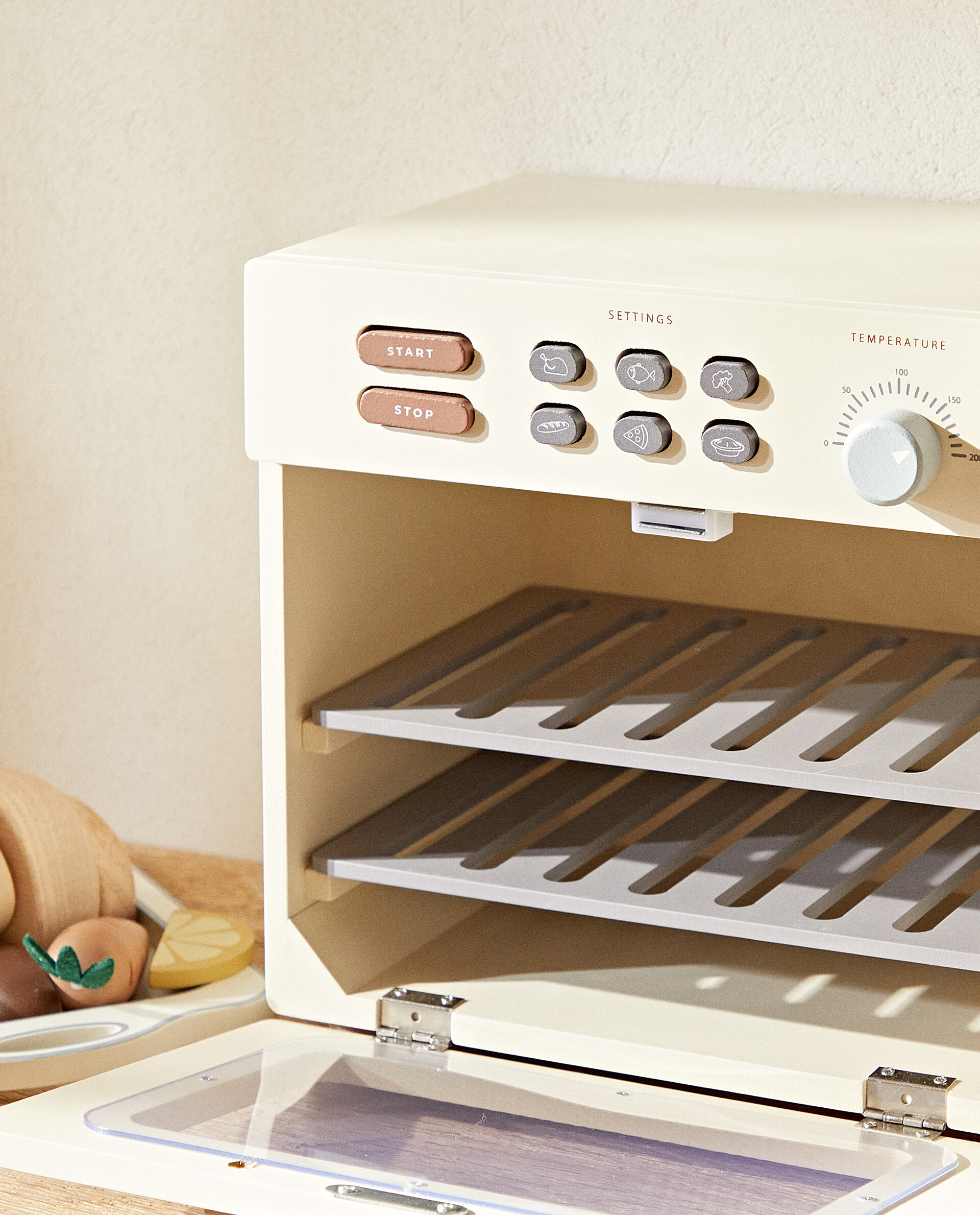 small toy oven