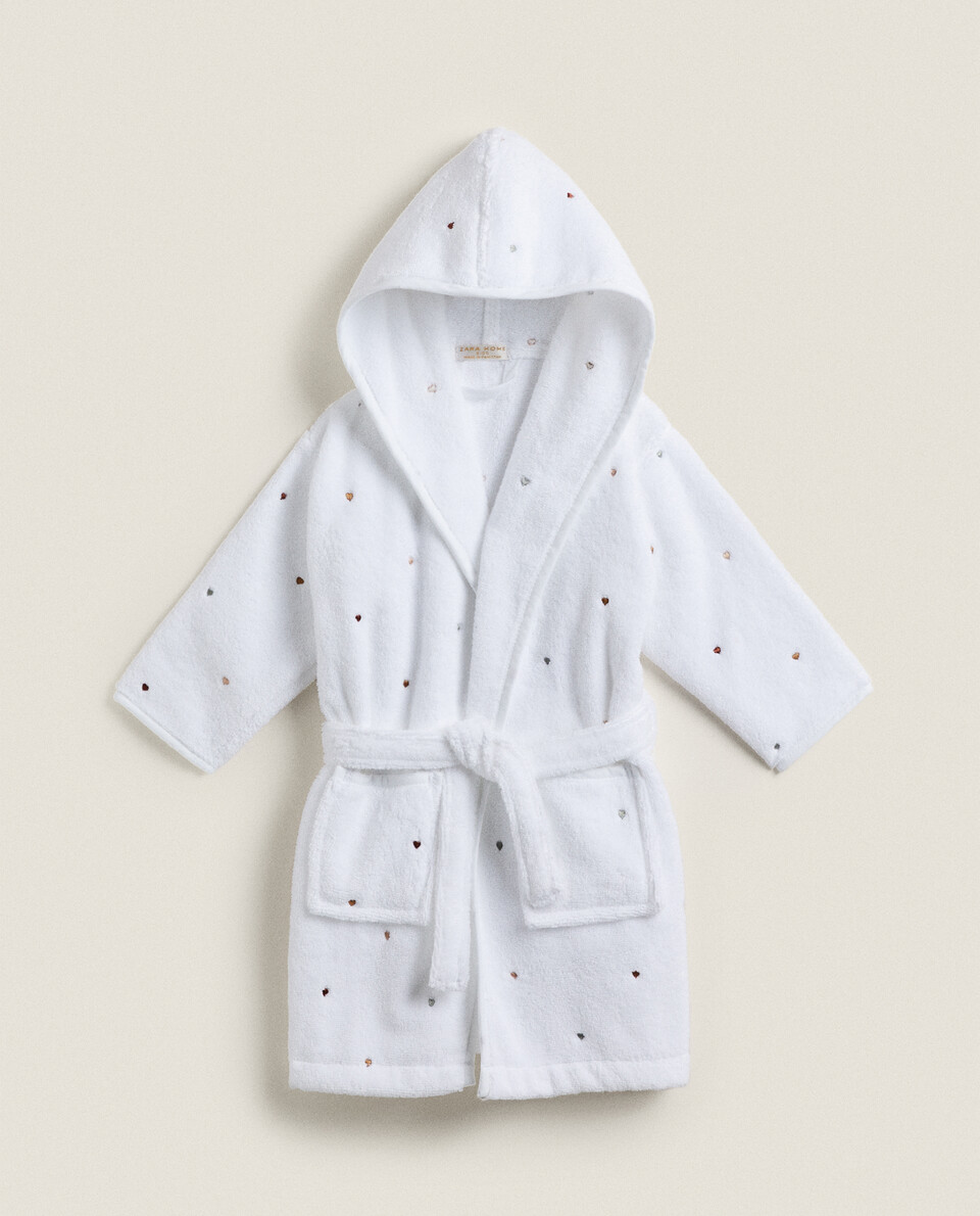 BATHROBE WITH EMBROIDERED HEARTS