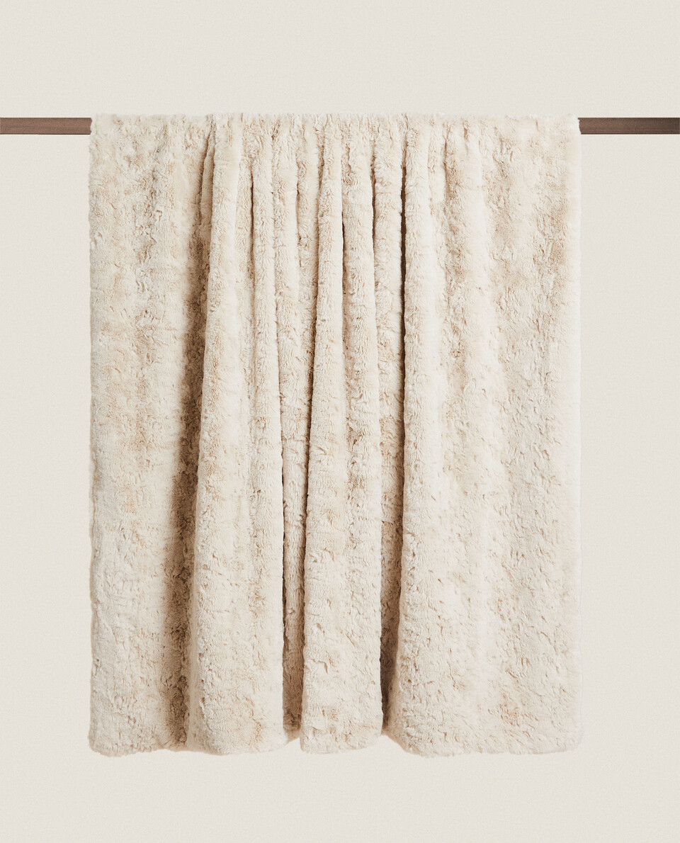 IRREGULAR FAUX FUR BLANKET | Zara Home Luxembourg