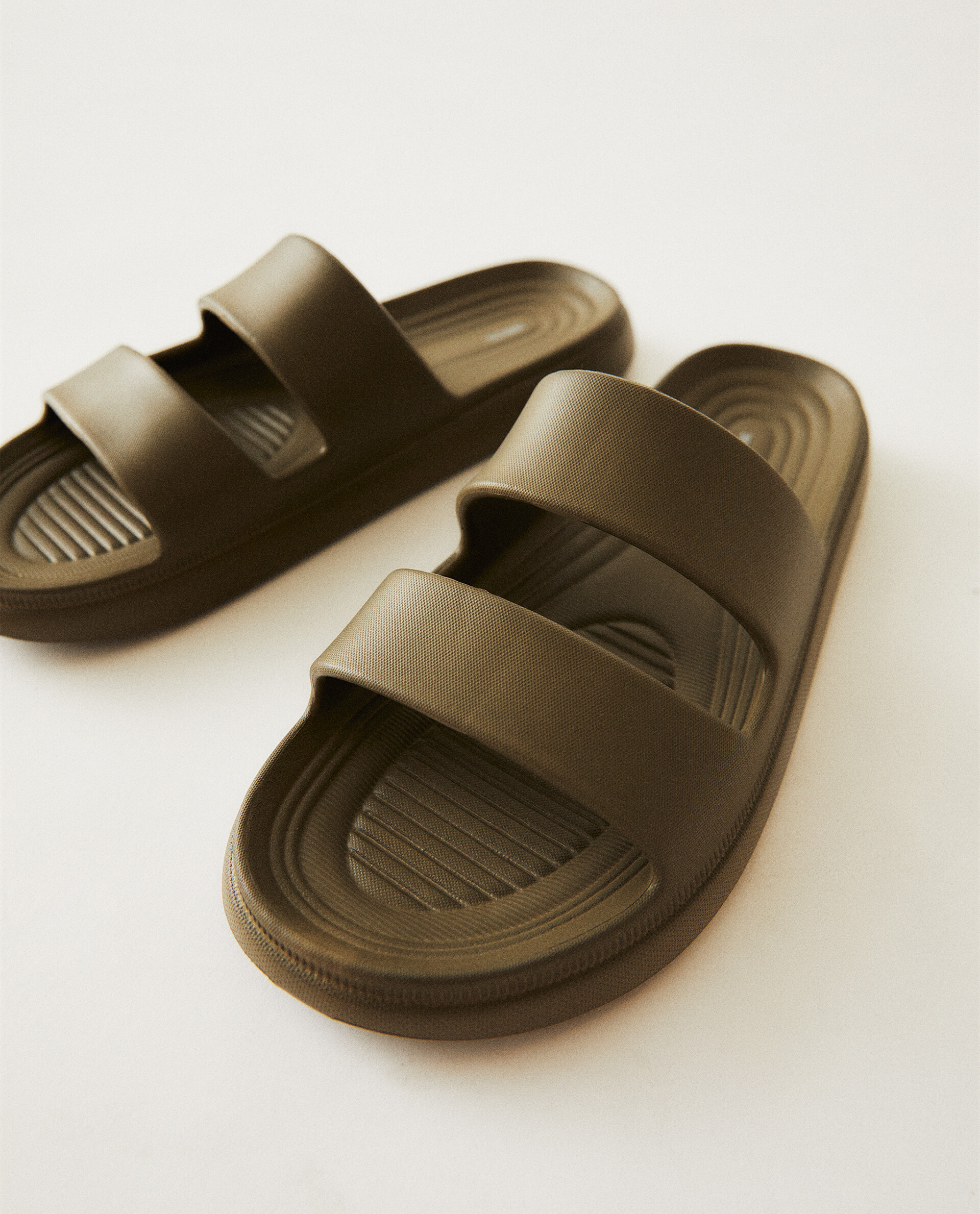 Slippers met stoffen bandje new arrivals