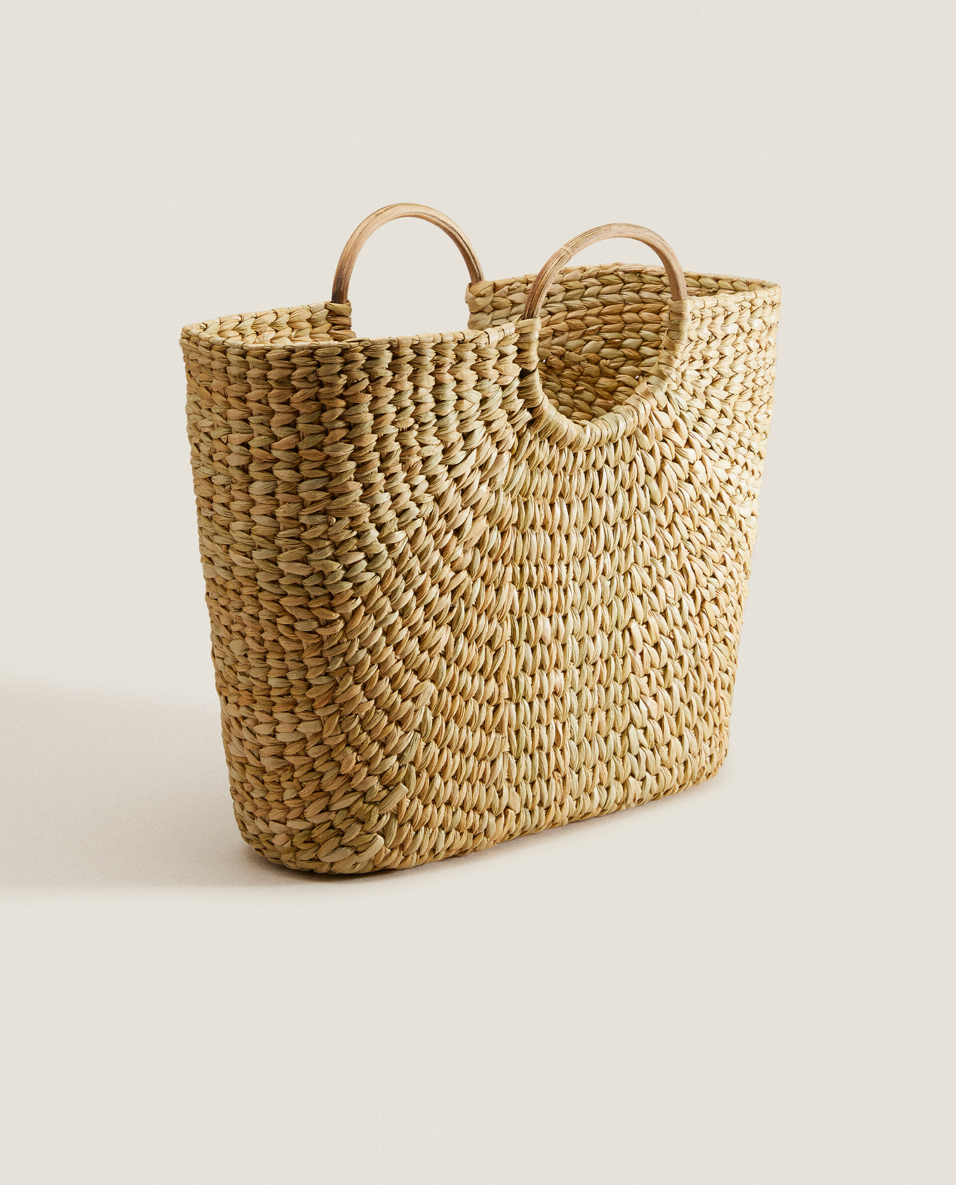 LARGE RATTAN TOTE BAG