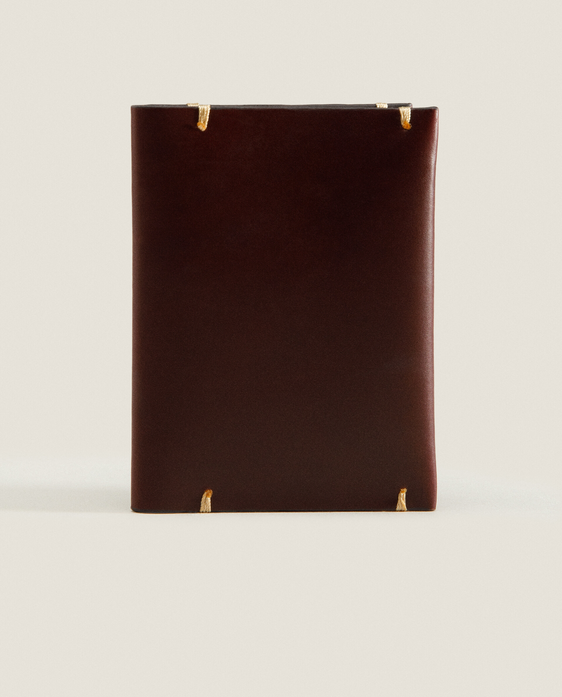 LEATHER WALLET WITH TOPSTICHING DETAIL