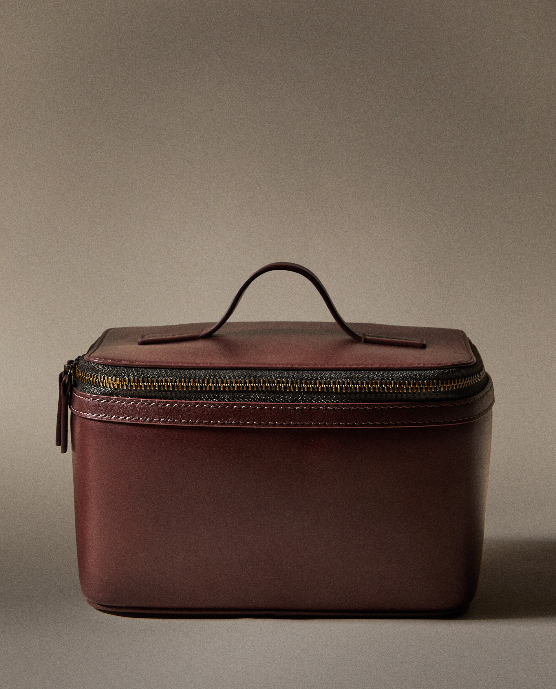 Zara vanity bag hotsell