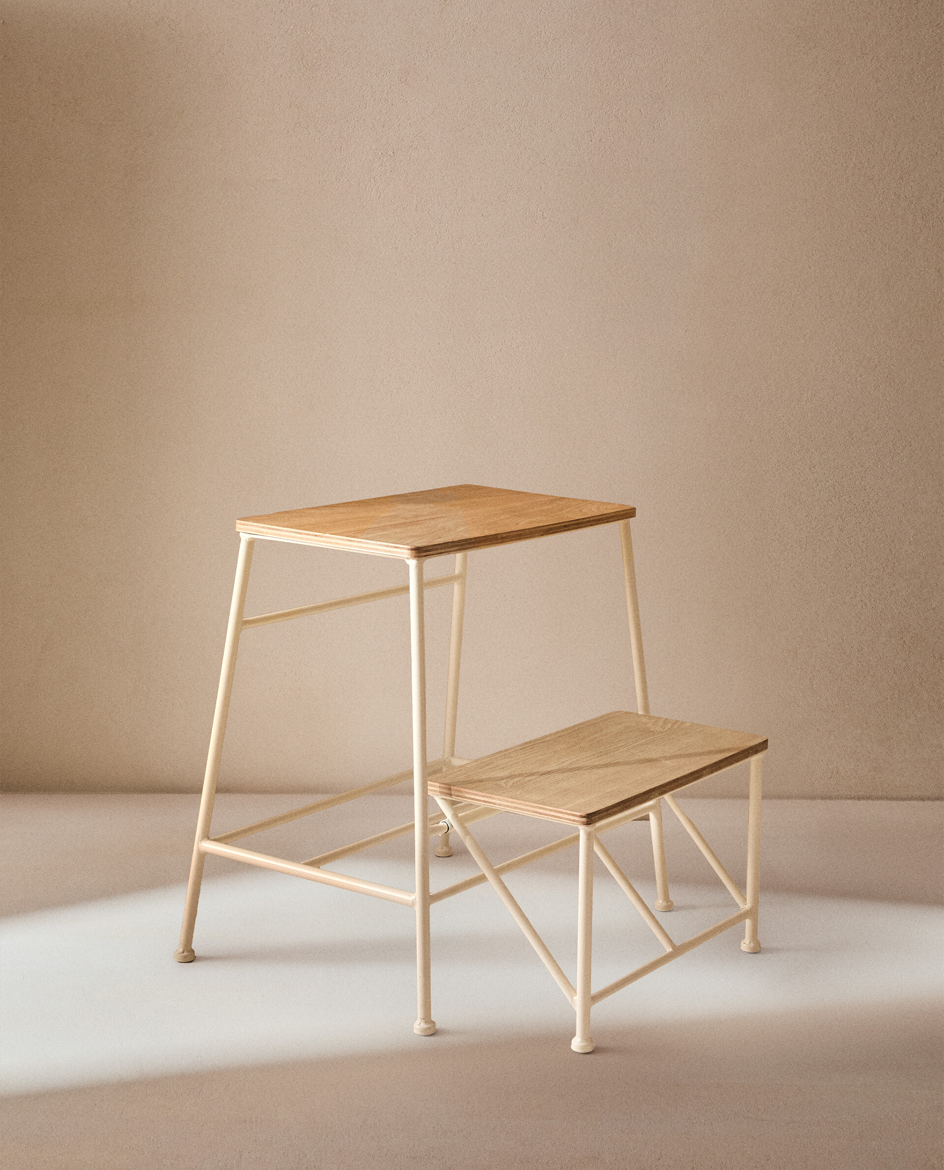 WOOD STOOL LADDER Zara Home Saudi Arabia