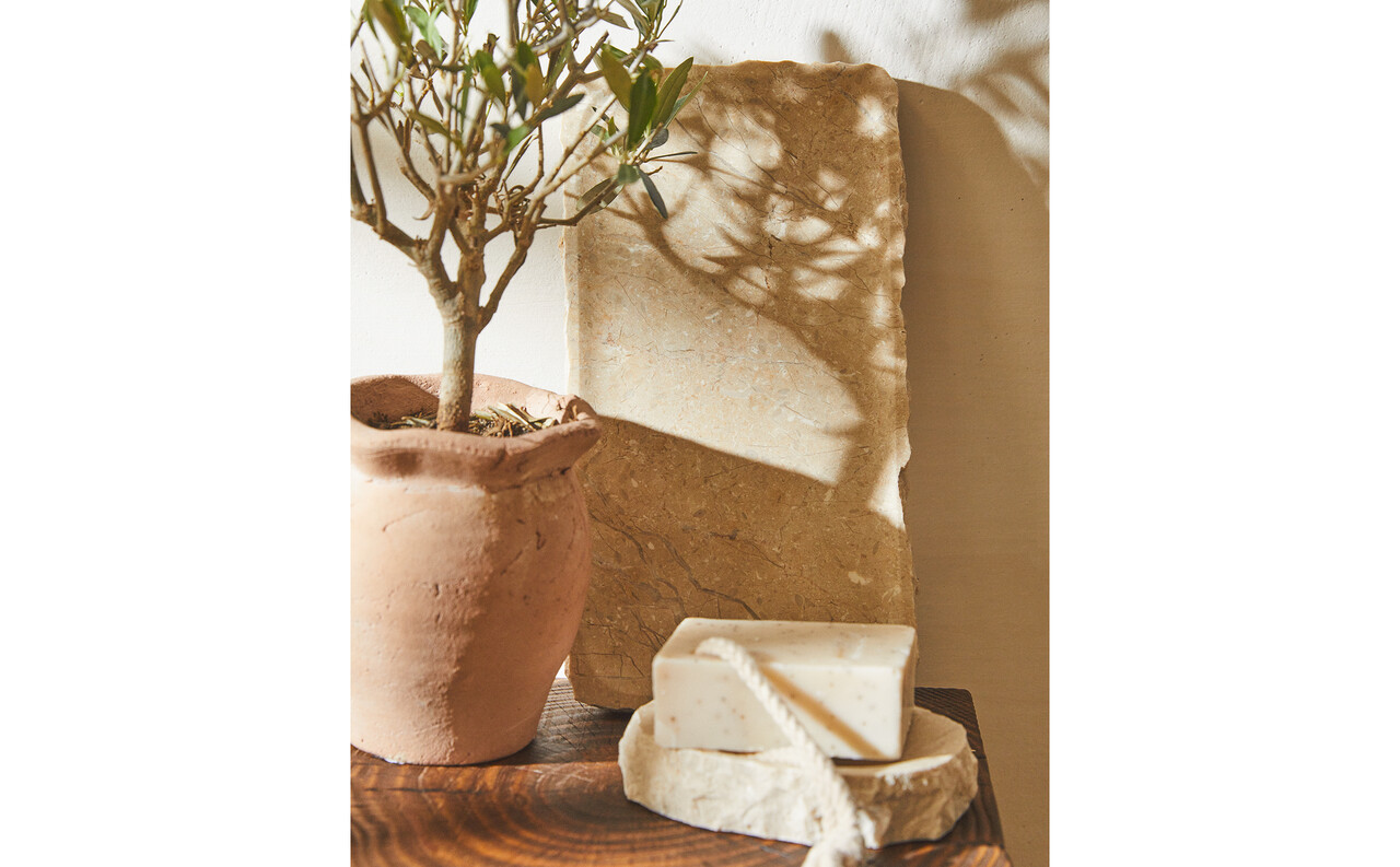 Trays & candles BATHROOM ACCESSORIES BATHROOM Zara Home Worldwide