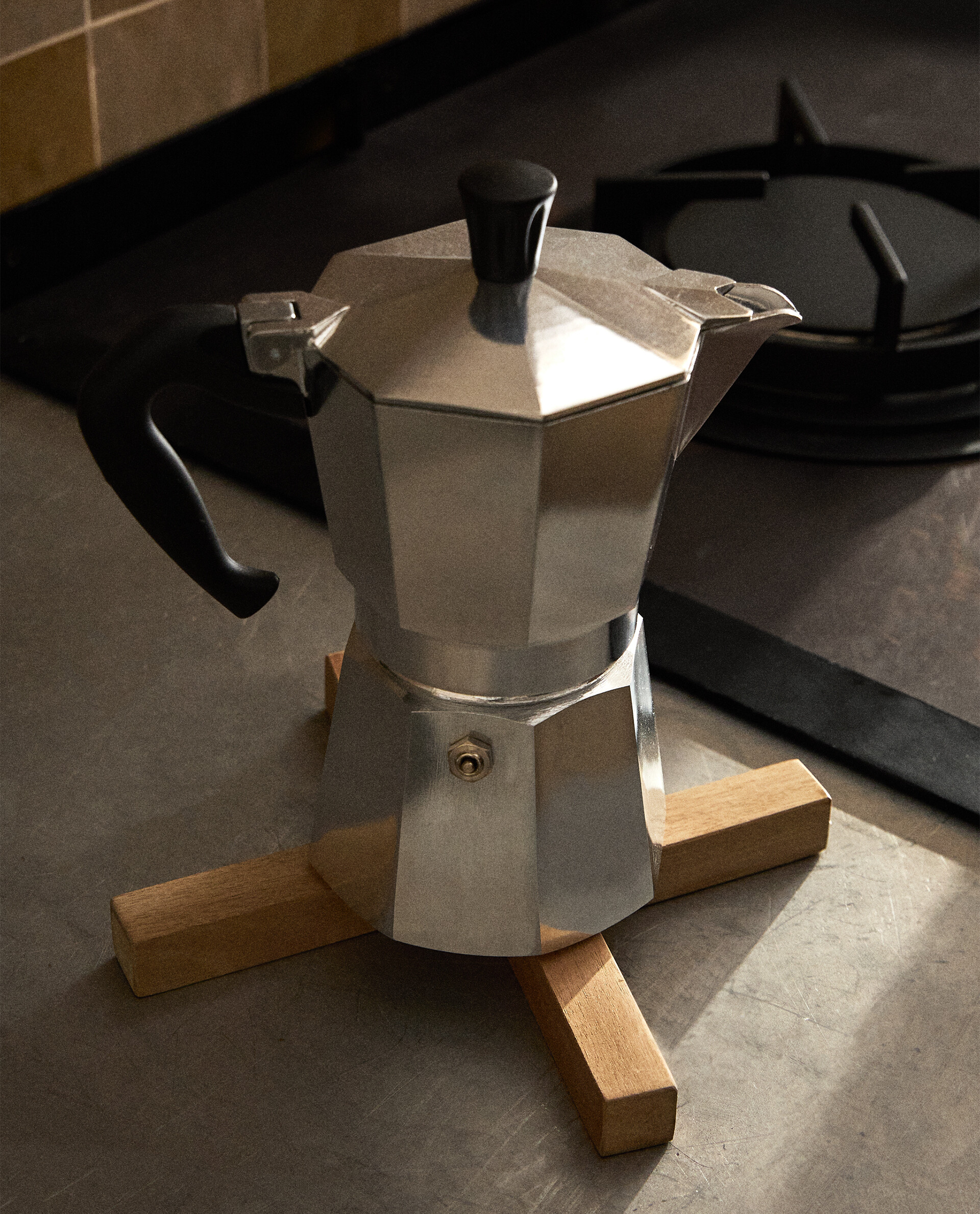 FOLDABLE ACACIA TRIVET Zara Home United Kingdom