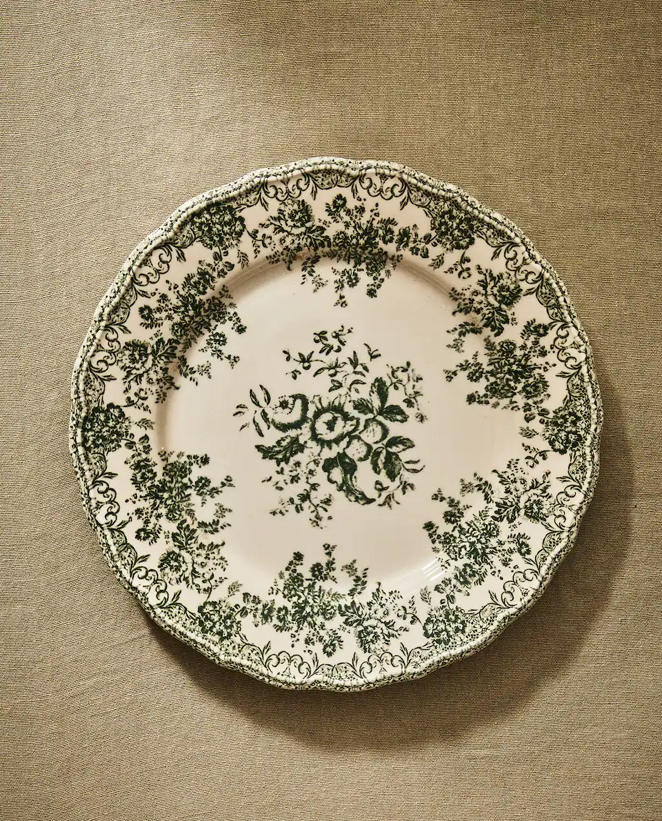 FLORAL EARTHENWARE DINNER PLATE (8)