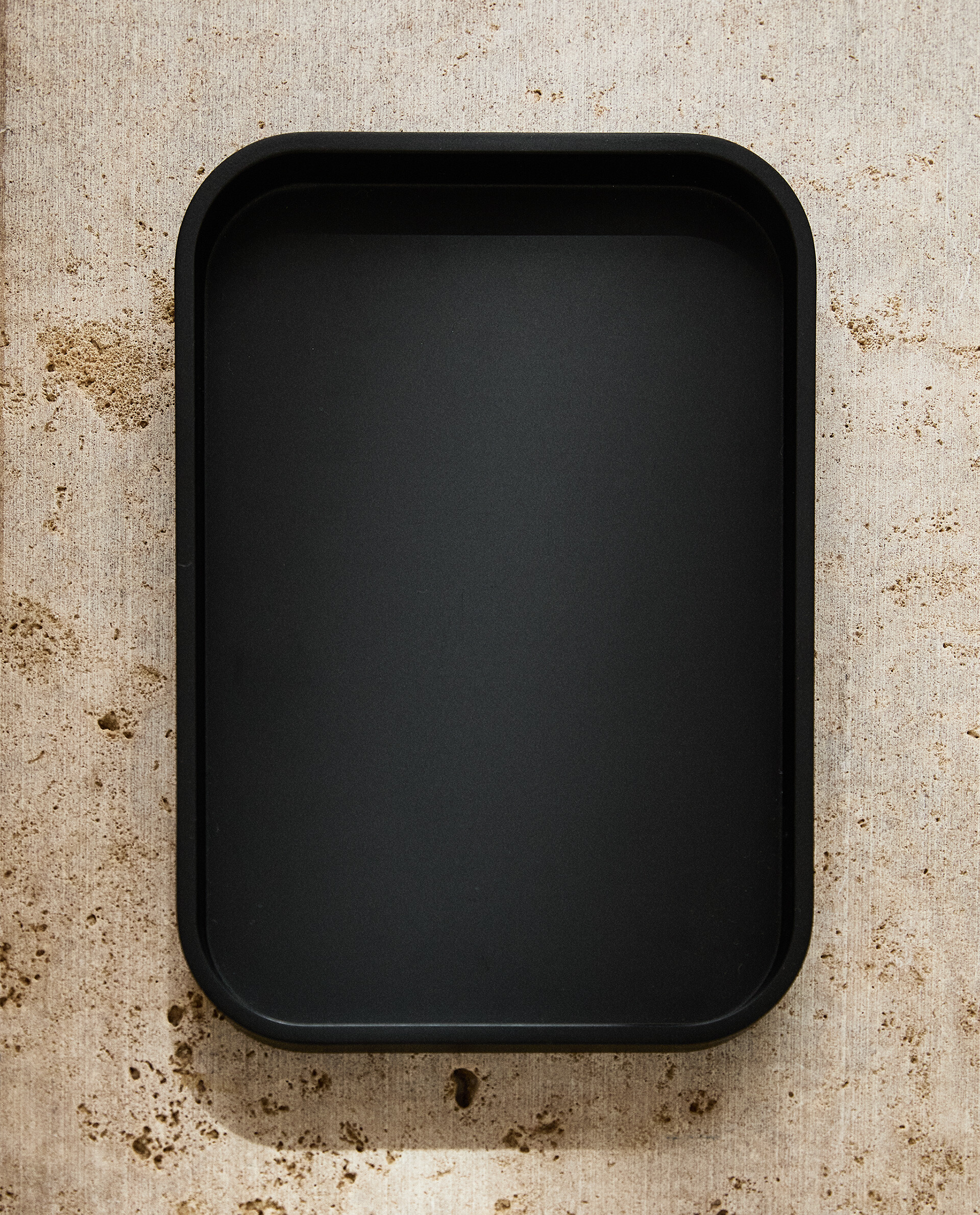 BLACK RESIN BATHROOM TRAY | Zara Home UAE - ABU DHABI/AL AIN/RAS AL-KHAIMAH‎