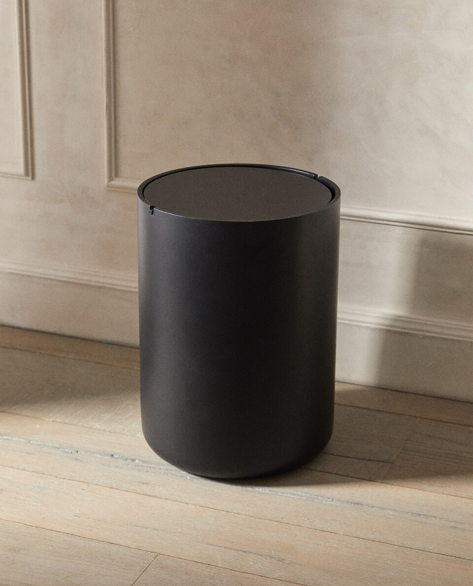 LARGE BLACK RESIN TRASH CAN | Zara Home United States of America