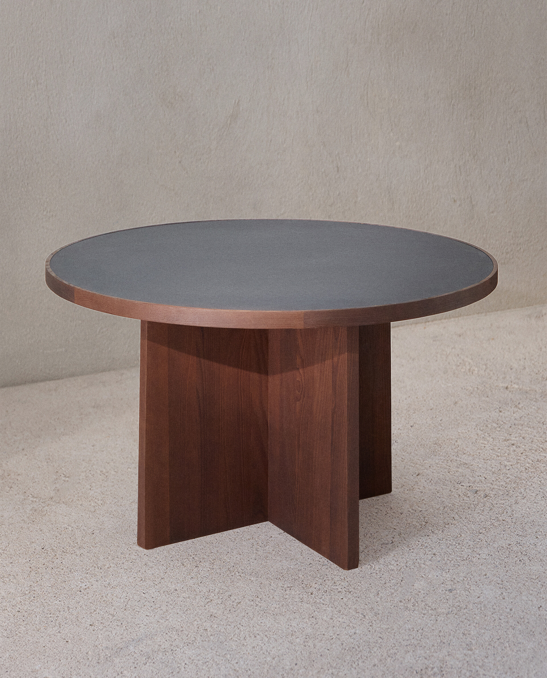 ベベルウッドテーブル ZARA ZARAHOME ベベル ウッドテーブル 中 - メルカリ