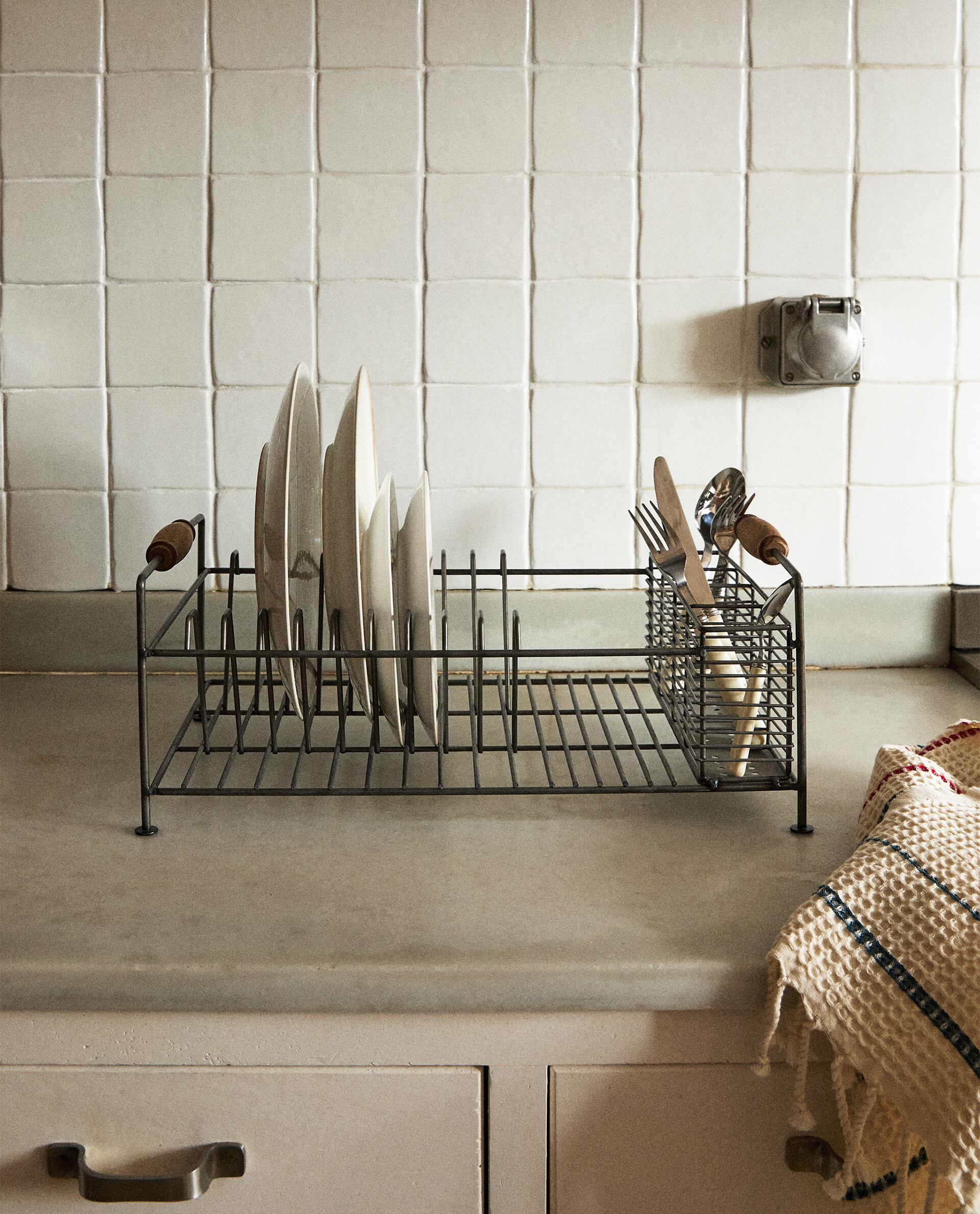 IRON AND ACACIA WOOD DISH DRAINER Zara Home Thailand