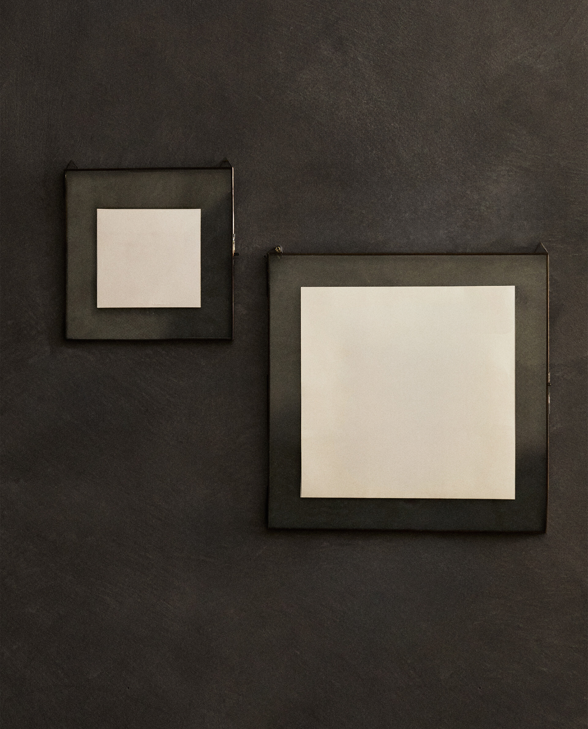 Photo frame with black trim zara home uae abu dhabi al ain ras al