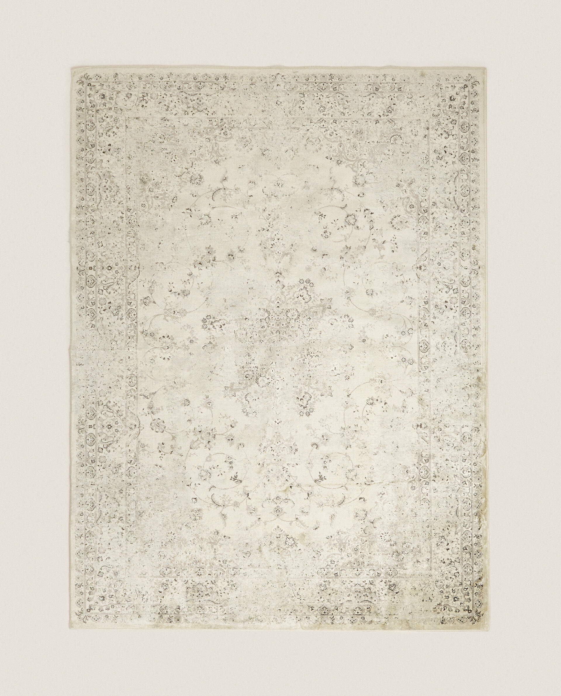 RECTANGULAR VINTAGE-EFFECT RUG | Zara Home United Kingdom