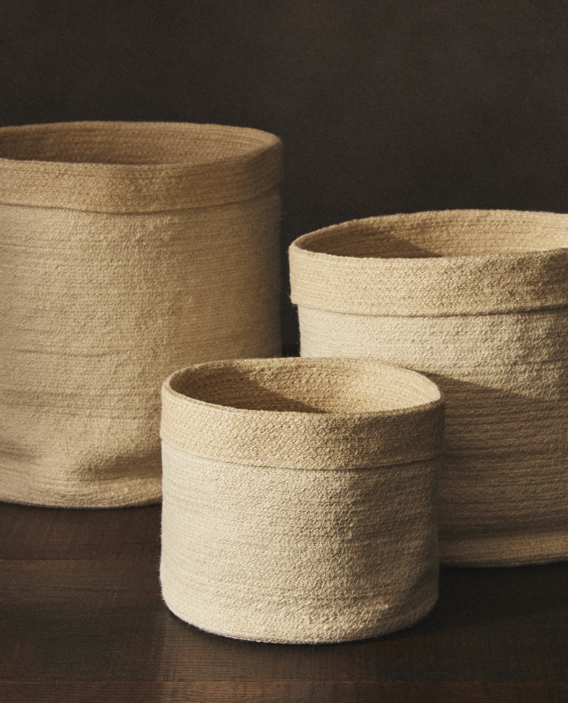 ROUND JUTE BASKET