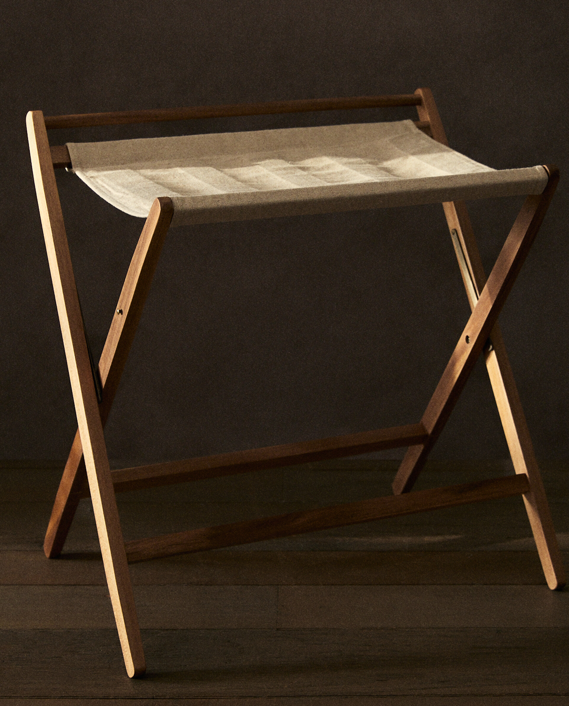 FOLDING LUGGAGE RACK | Zara Home United Kingdom