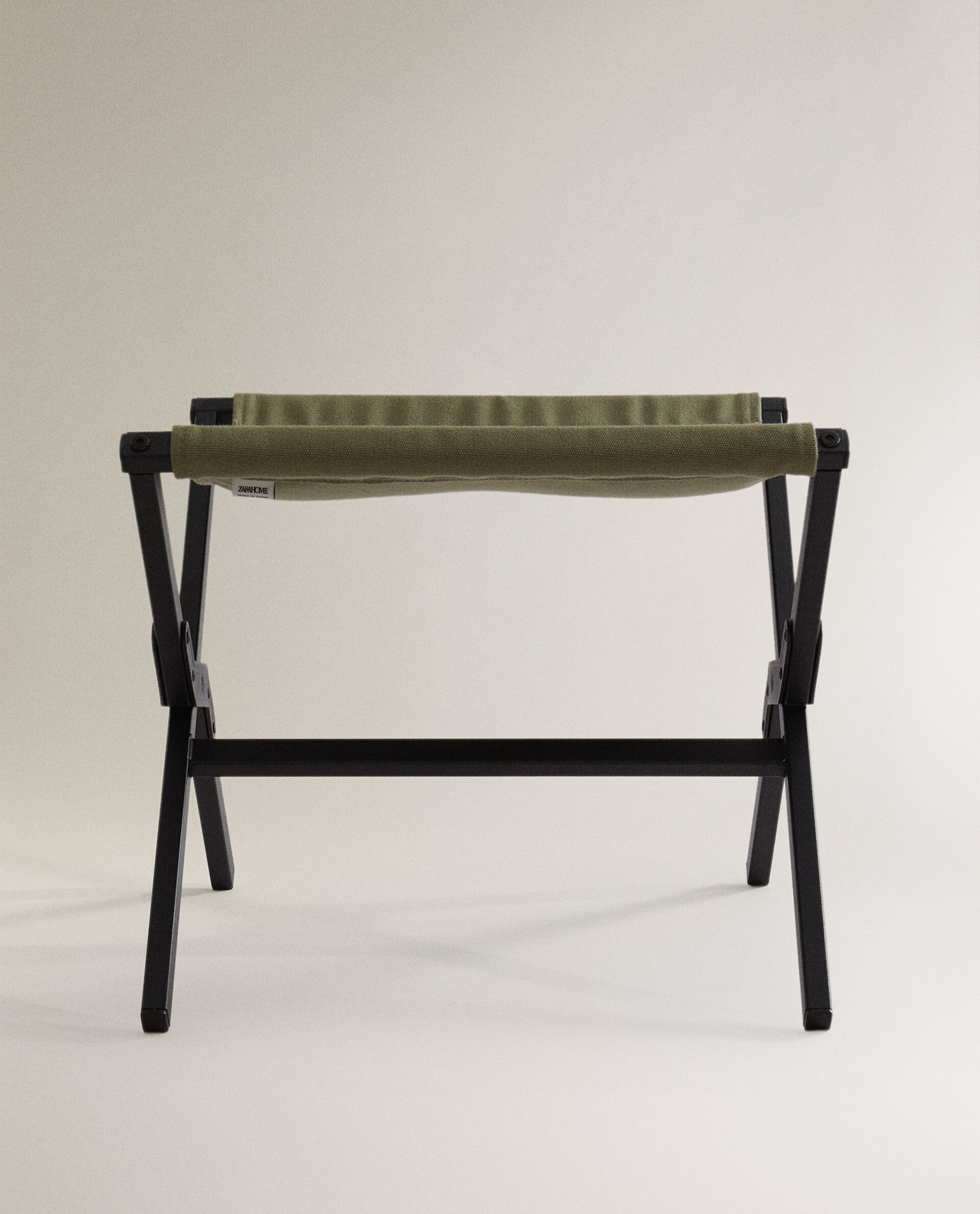 FOLDING OUTDOOR CAMPING STOOL | Zara Home Nederland