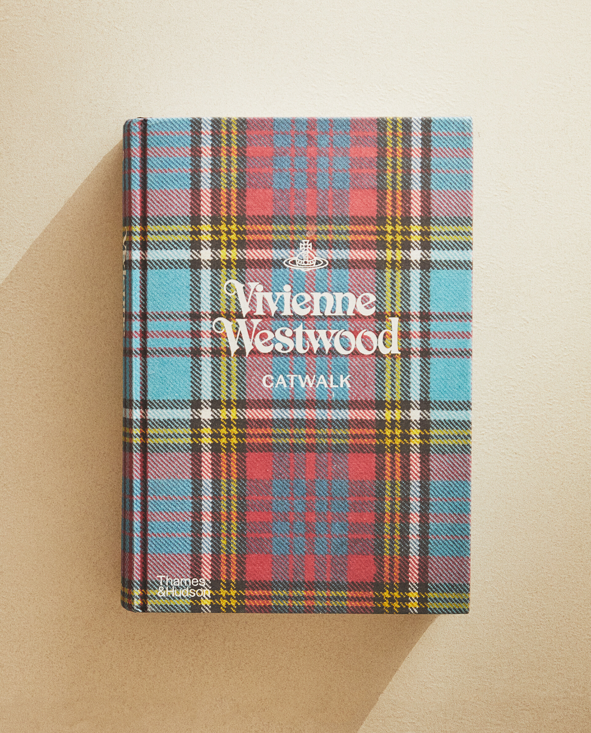 VIVIENNE WESTWOOD CATWALK BOOK | Zara Home United Kingdom