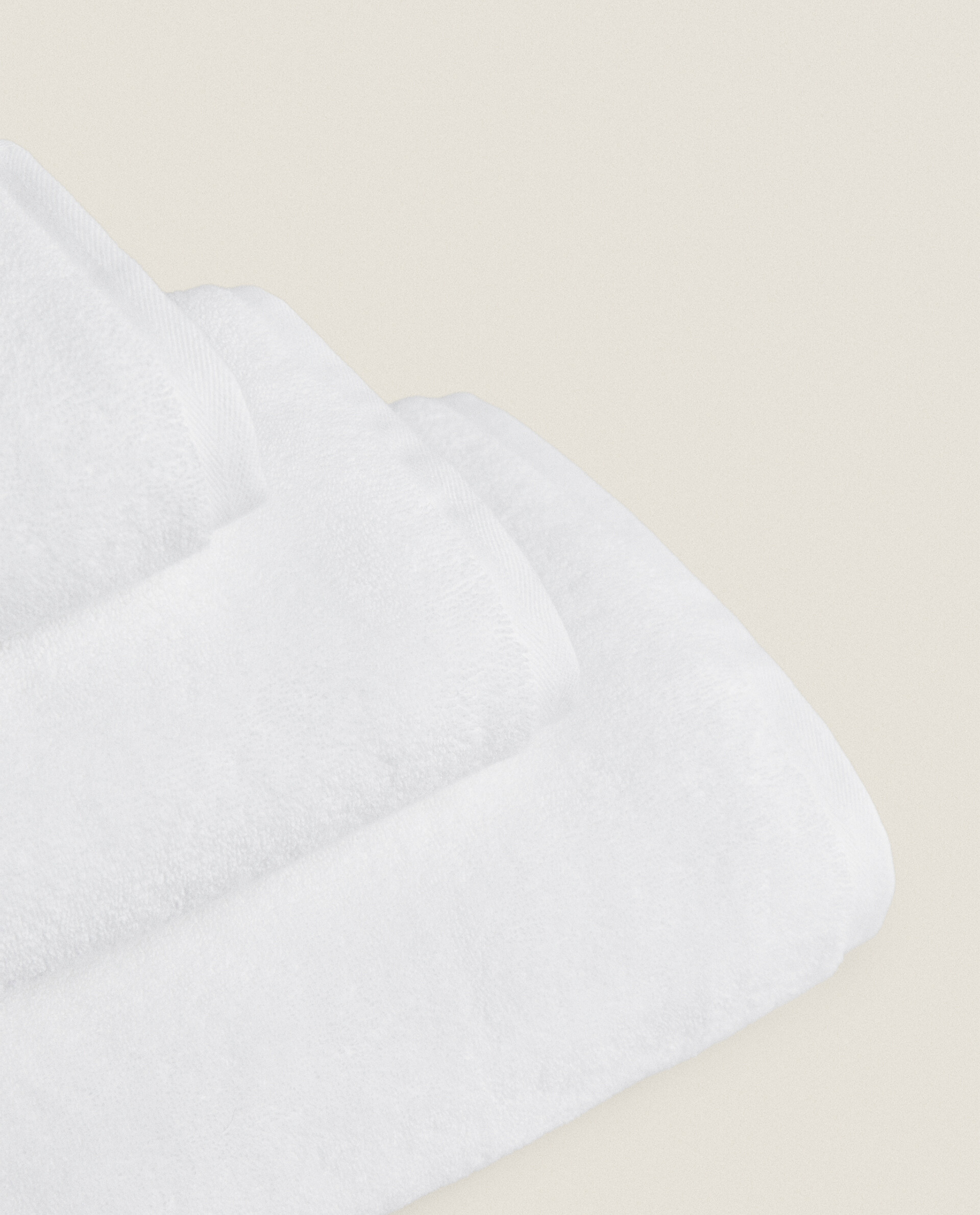 700 GXM EXTRA SOFT COTTON BATH TOWEL