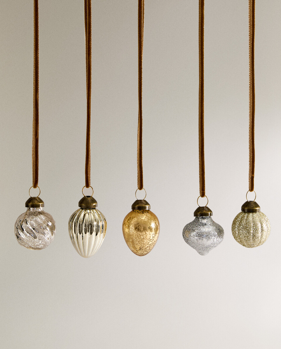 SET OF METALLIC GLASS CHRISTMAS TREE ORNAMENTS Zara Home United