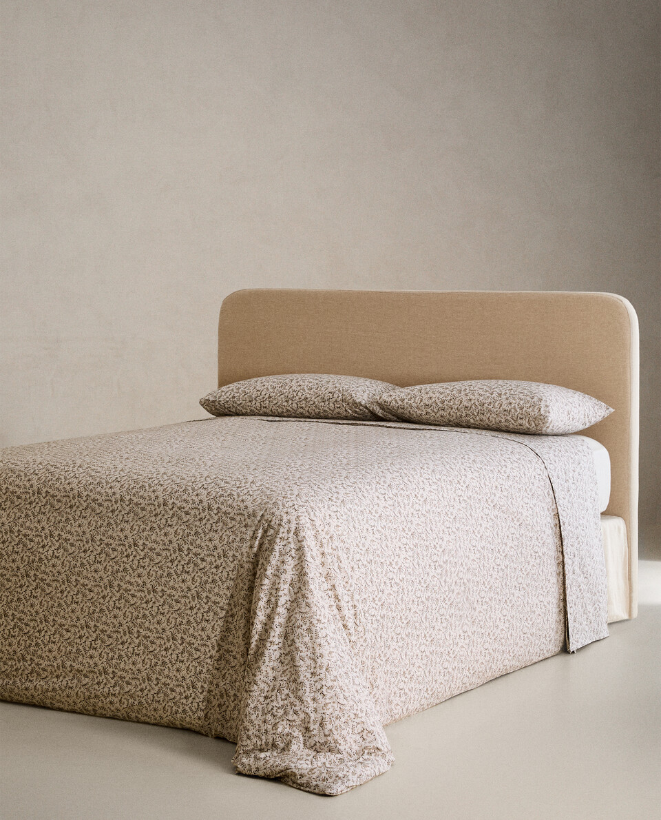 غلاف لحاف بطبعة أزهار Zara Home Bahrain