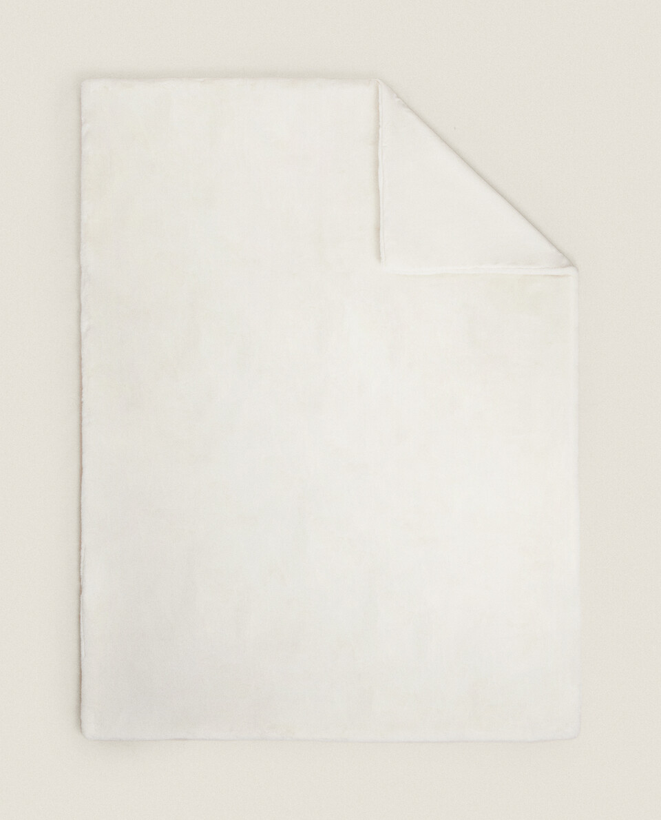 FAUX FUR THROW BLANKETS AND THROWS LIVING ROOM Zara Home United