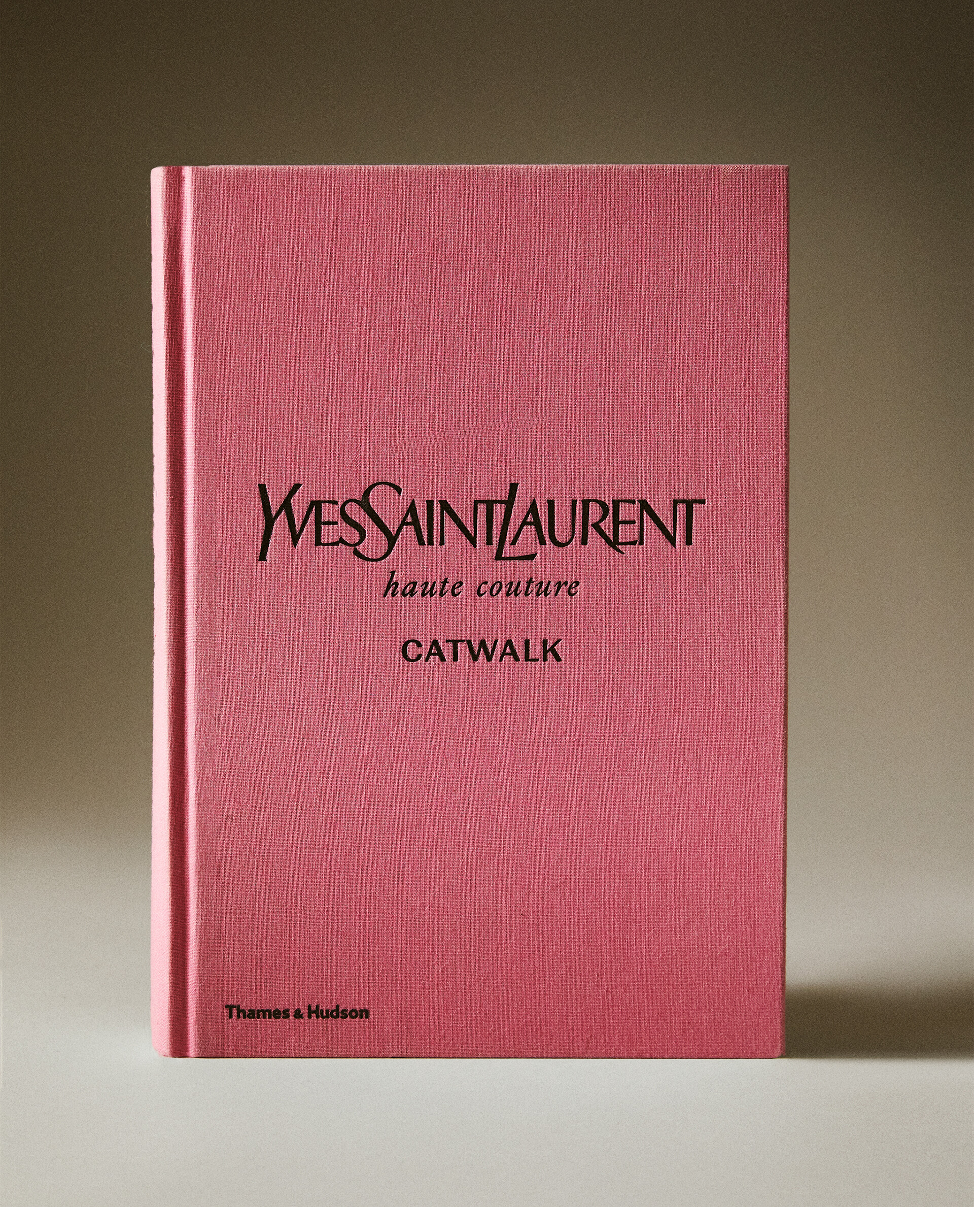 書籍『CATWALK YVES SAINT LAURENT』 | Zara Home 日本/Japan