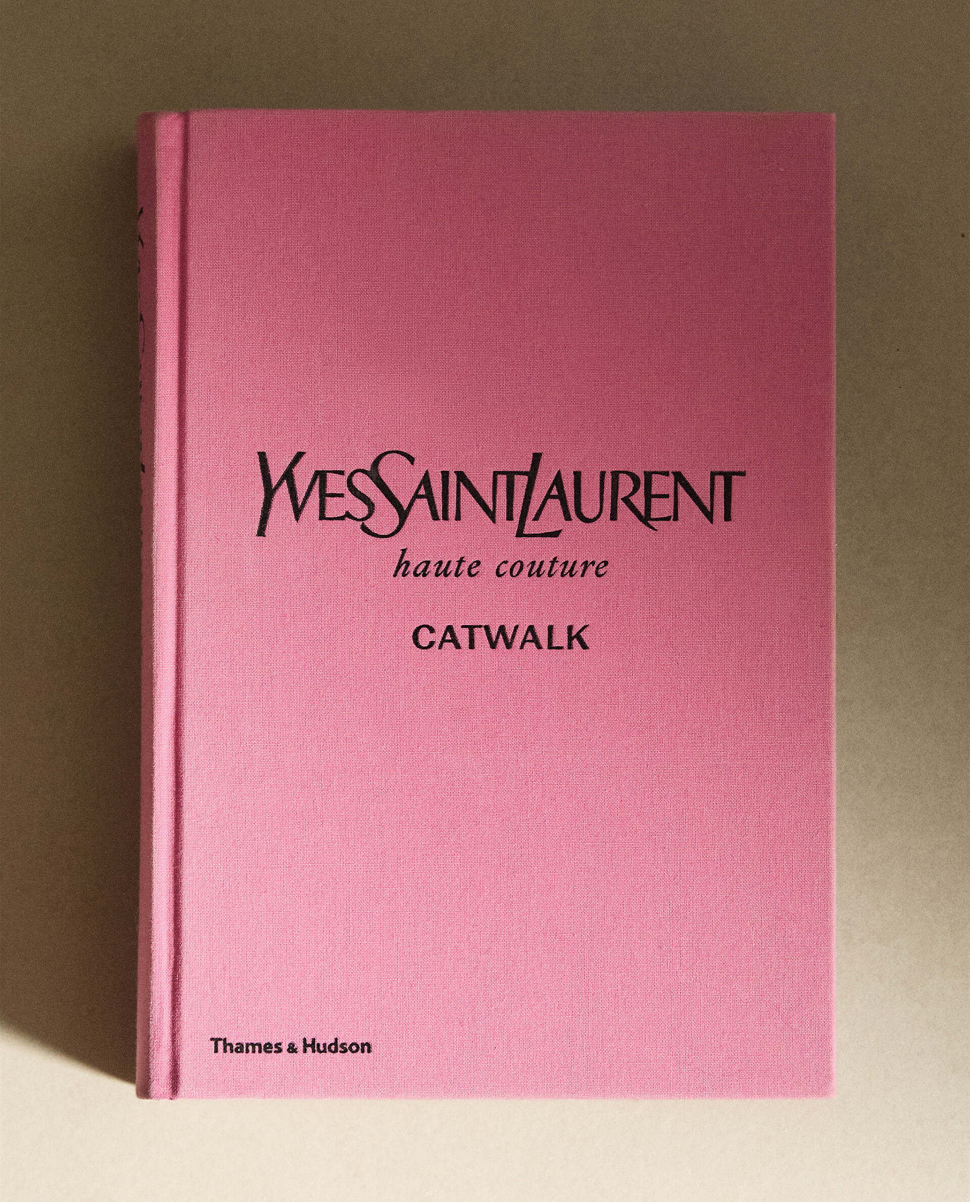 書籍『CATWALK YVES SAINT LAURENT』 | Zara Home 日本/Japan