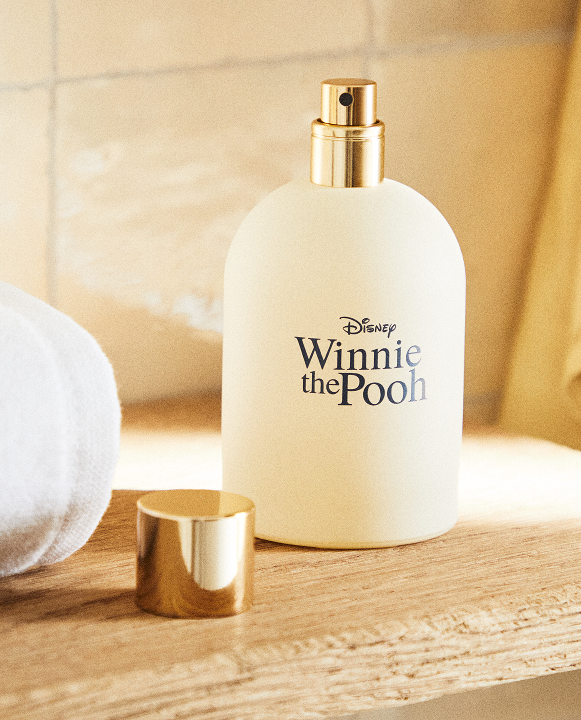 (100 ML) PETITS POÈTES WINNIE THE POOH CHILDREN’S EAU DE COLOGNE Zara