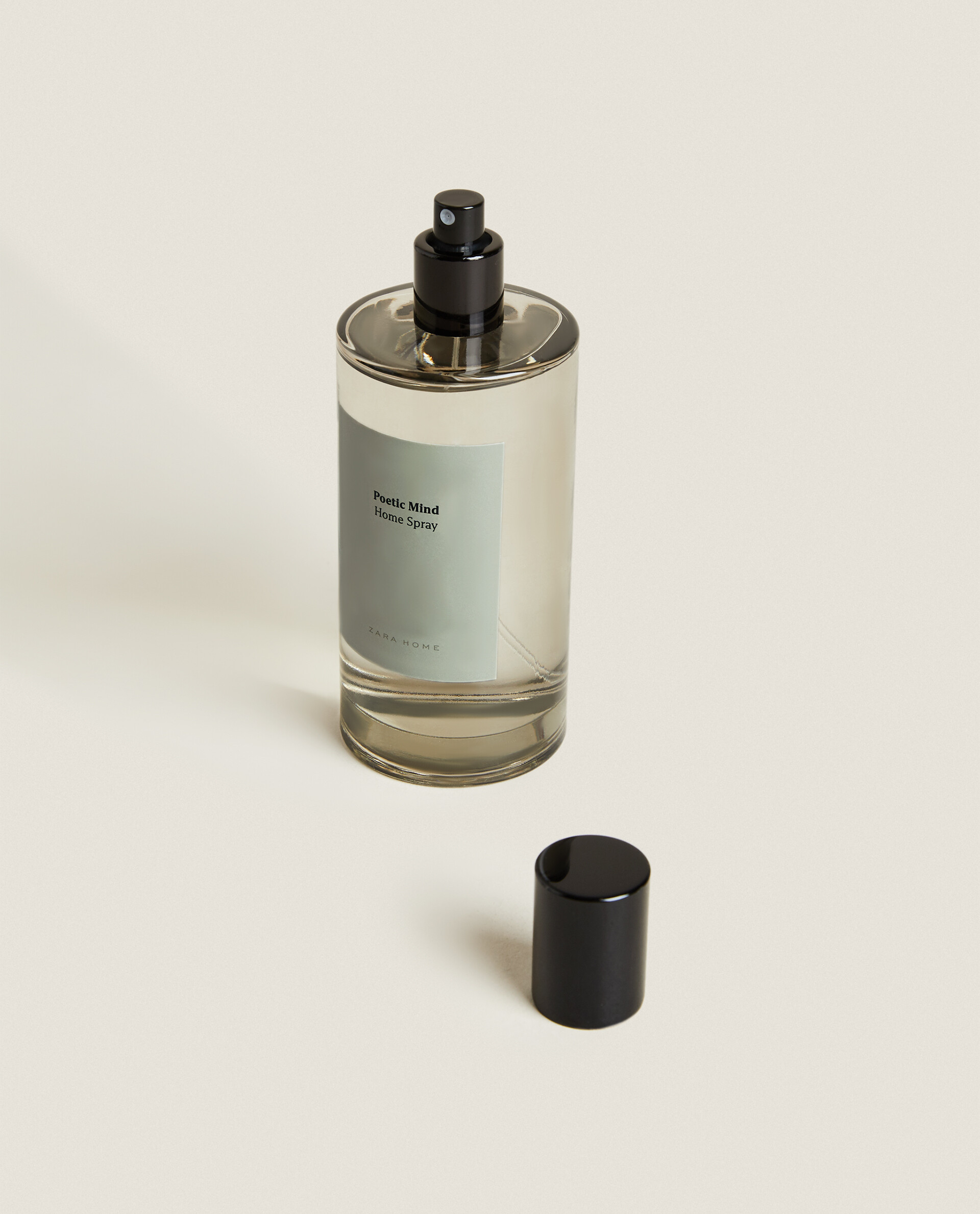 200 ML) POETIC MIND AIR FRESHENER SPRAY | Zara Home UAE - ABU DHABI/AL  AIN/RAS AL-KHAIMAH‎