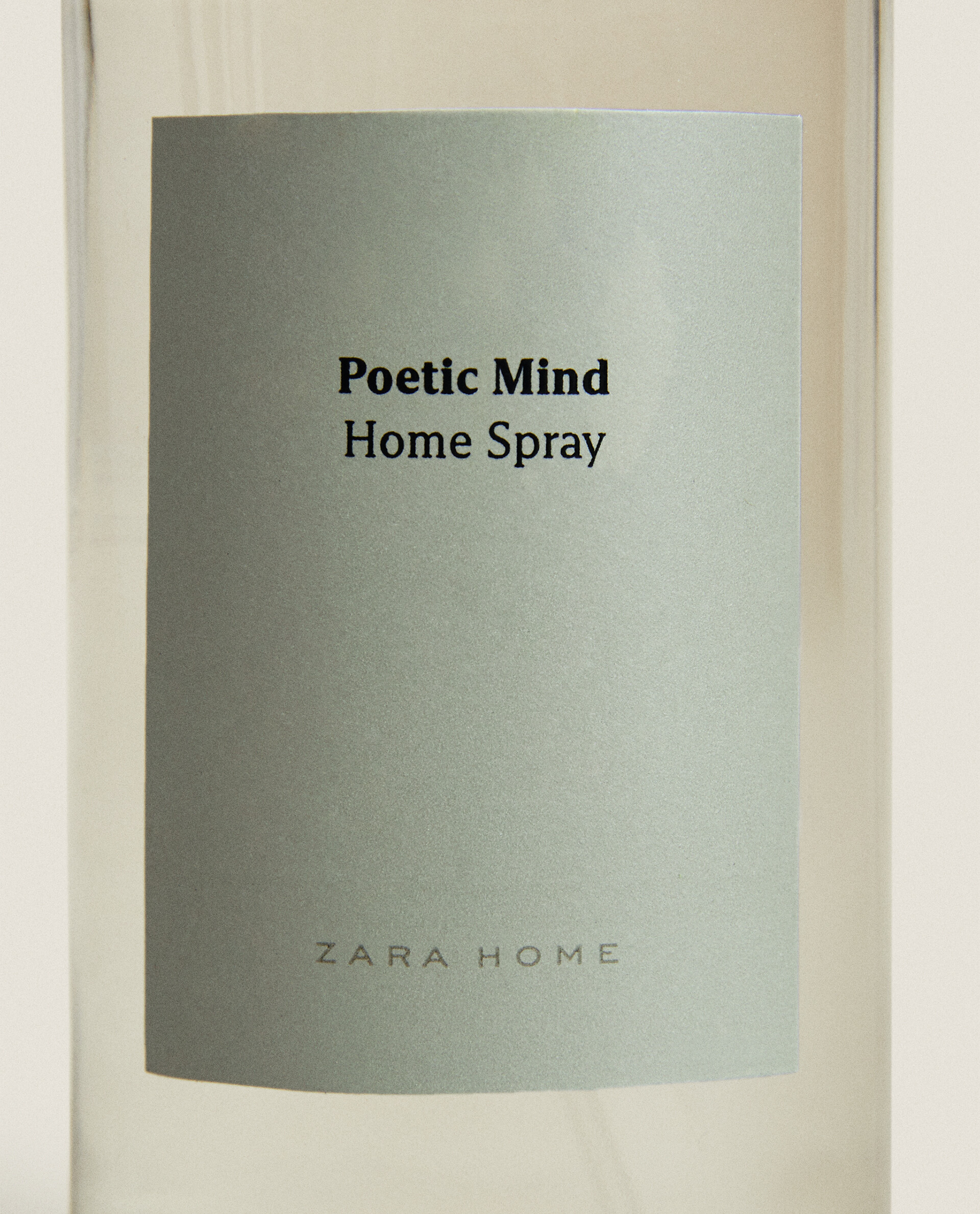 200 ML) POETIC MIND AIR FRESHENER SPRAY | Zara Home Saudi Arabia