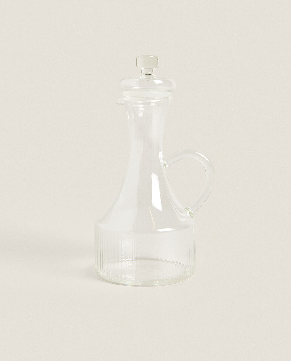 BOROSILICATE GLASS CRUET WITH RAISED DESIGN | Zara Home