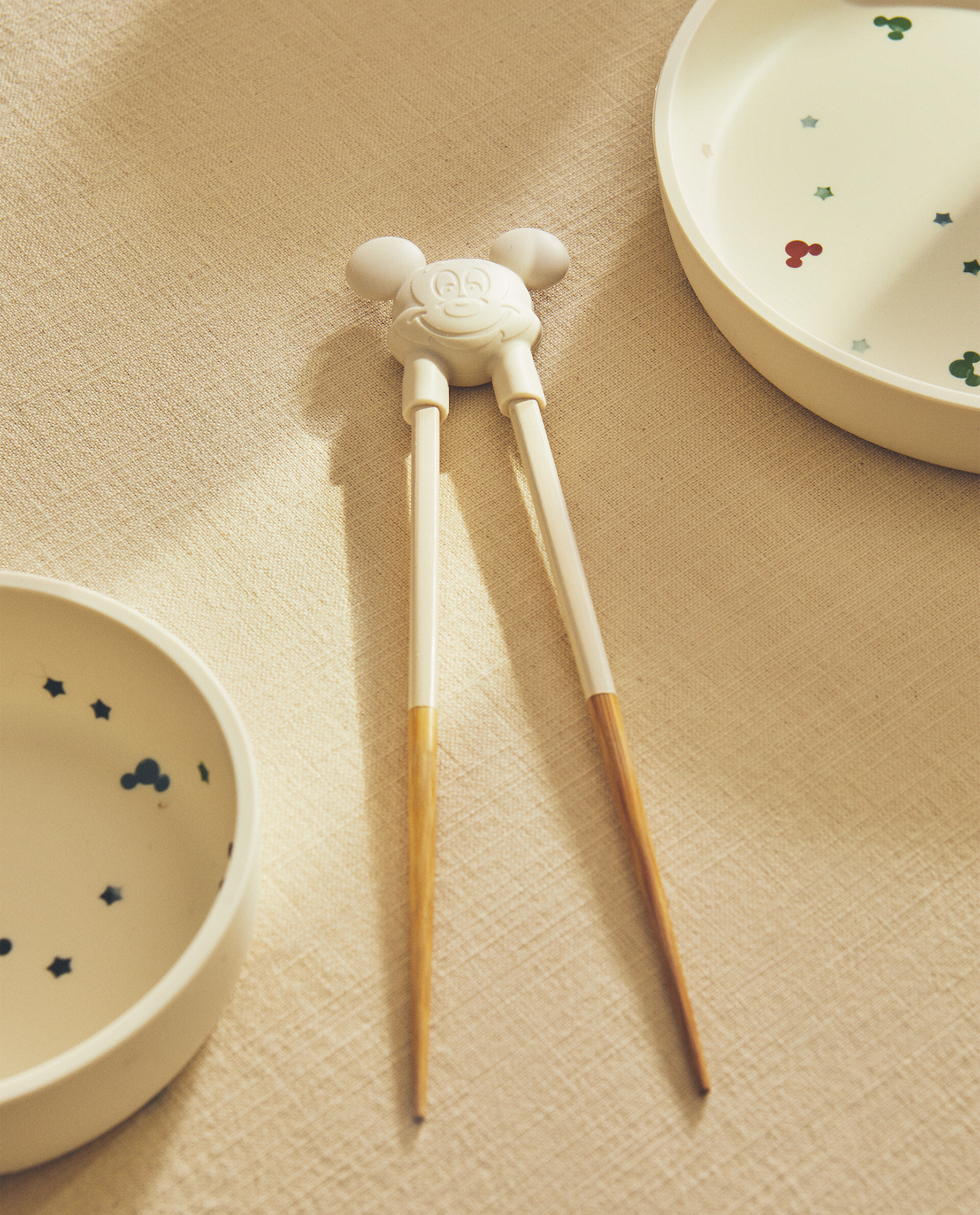 MICKEY MOUSE © DISNEY CHOPSTICKS Zara Home United States of America