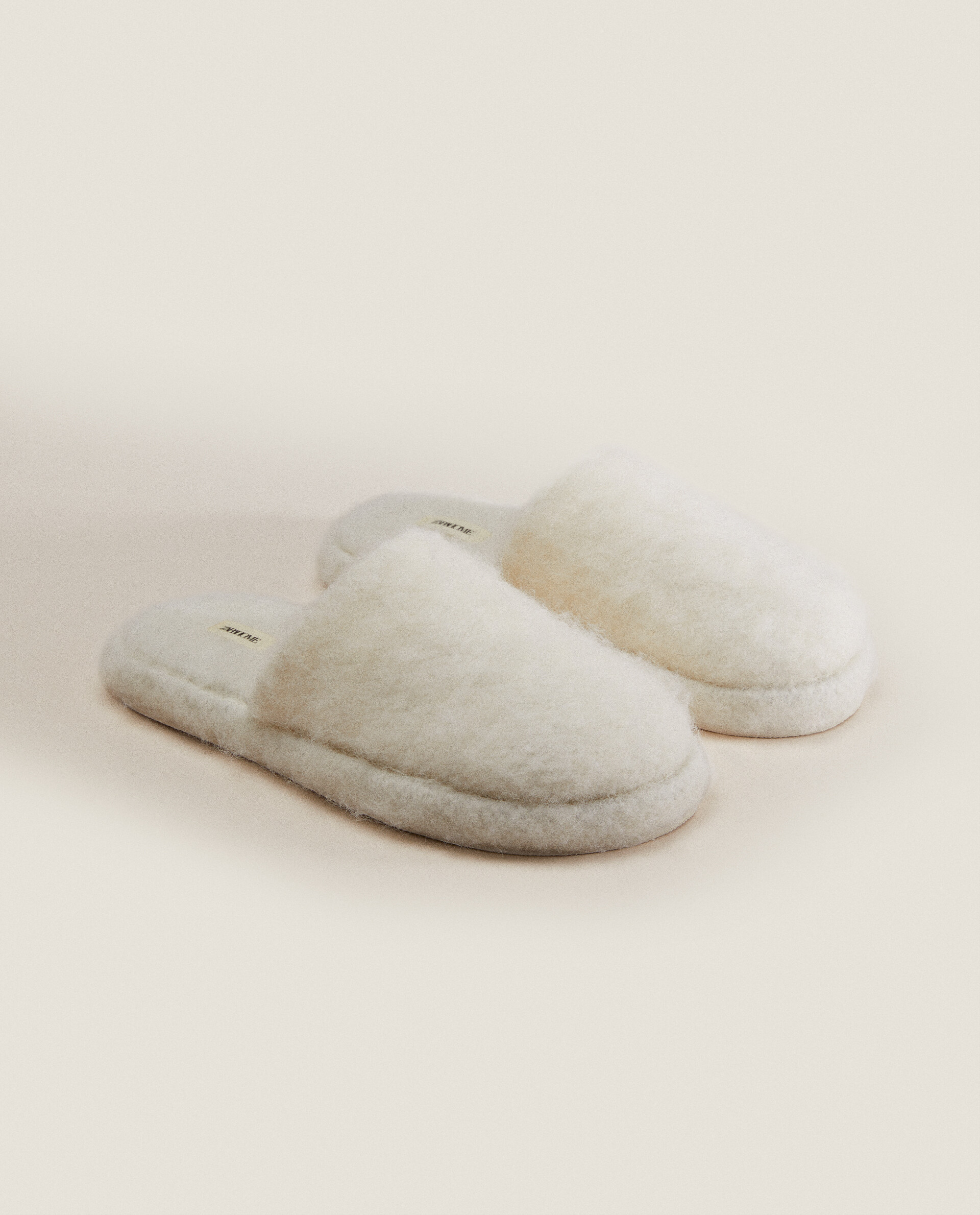 Zara store home pantofole