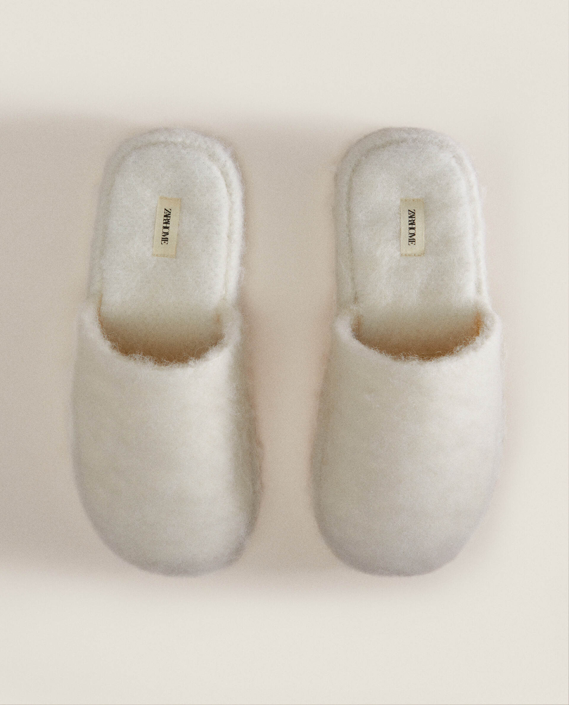 Zara discount fluffy slippers