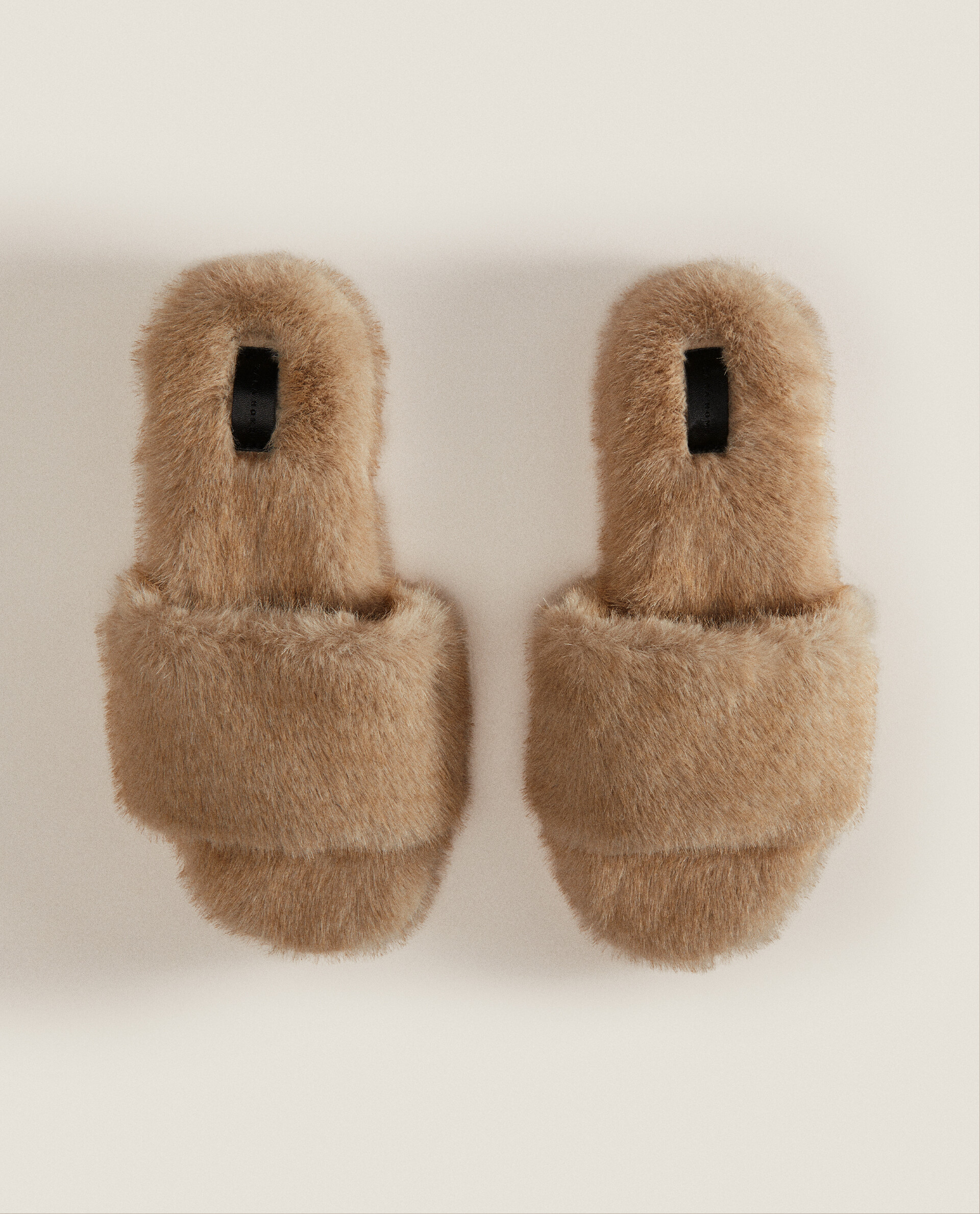 FAUX FUR SLIDER SLIPPERS Zara Home UAE ABU DHABI AL AIN RAS AL